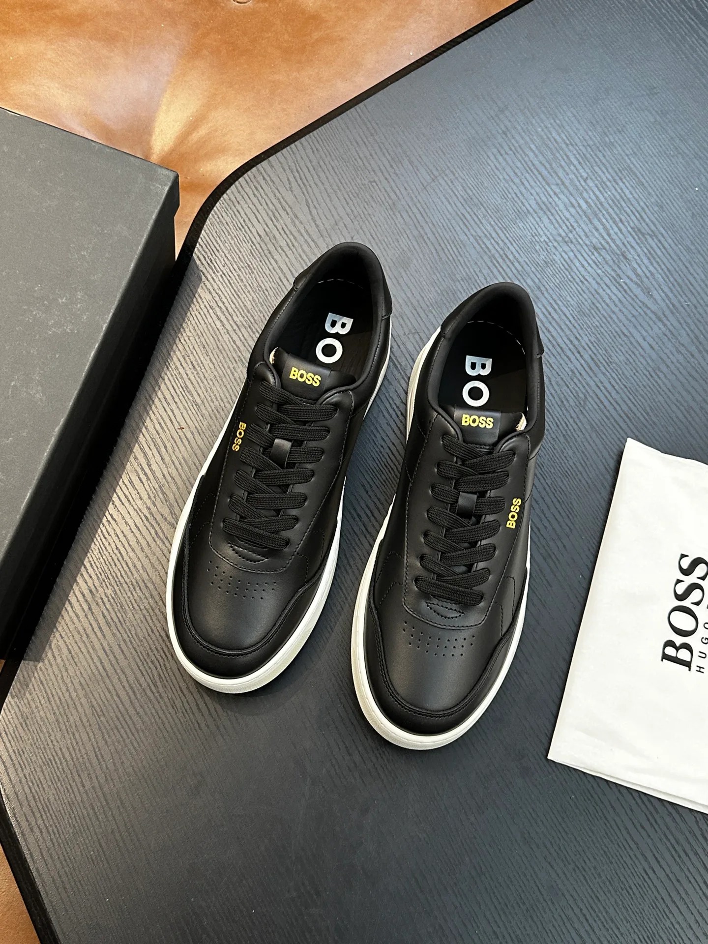 Кроссовки Мужские Hugo Boss 69371