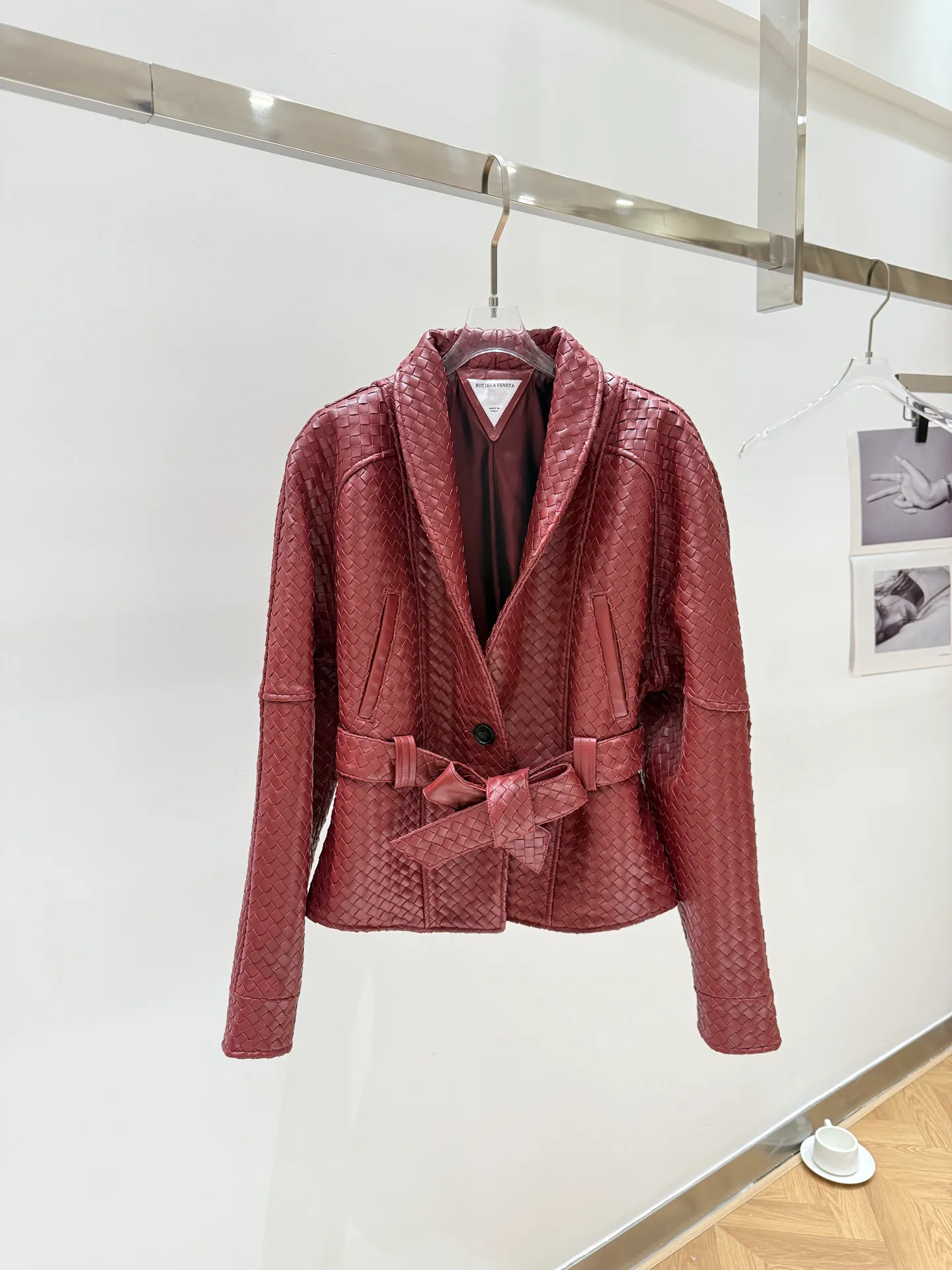 Кожаные Куртки И Дублёнки Женские Bottega Veneta 18083003