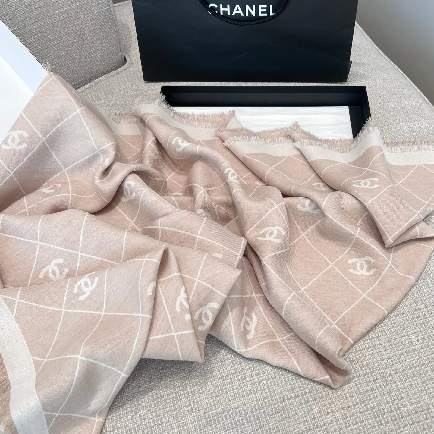 Шарфы Chanel 28492
