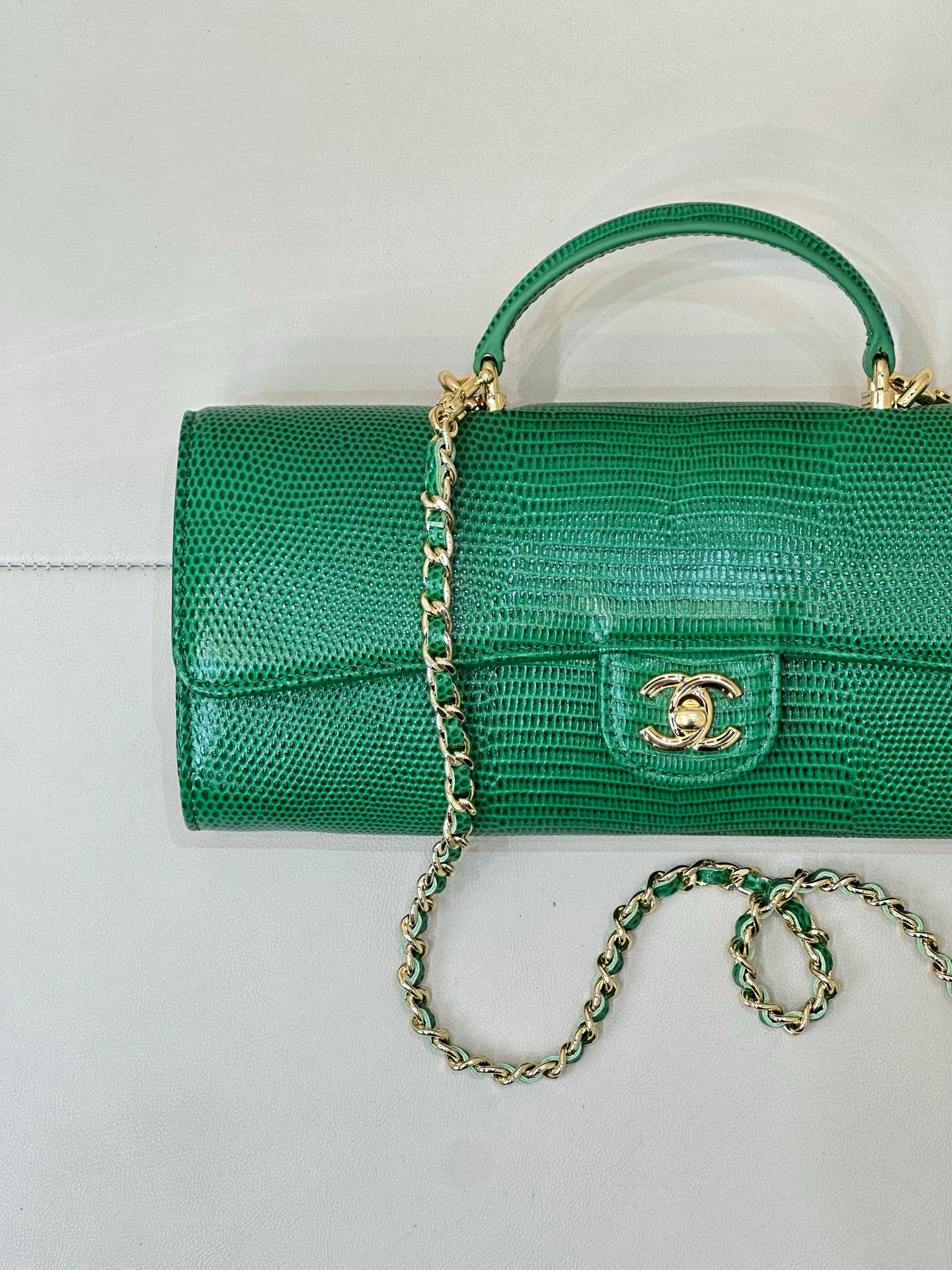 Классические Сумки Женские Chanel 17376130