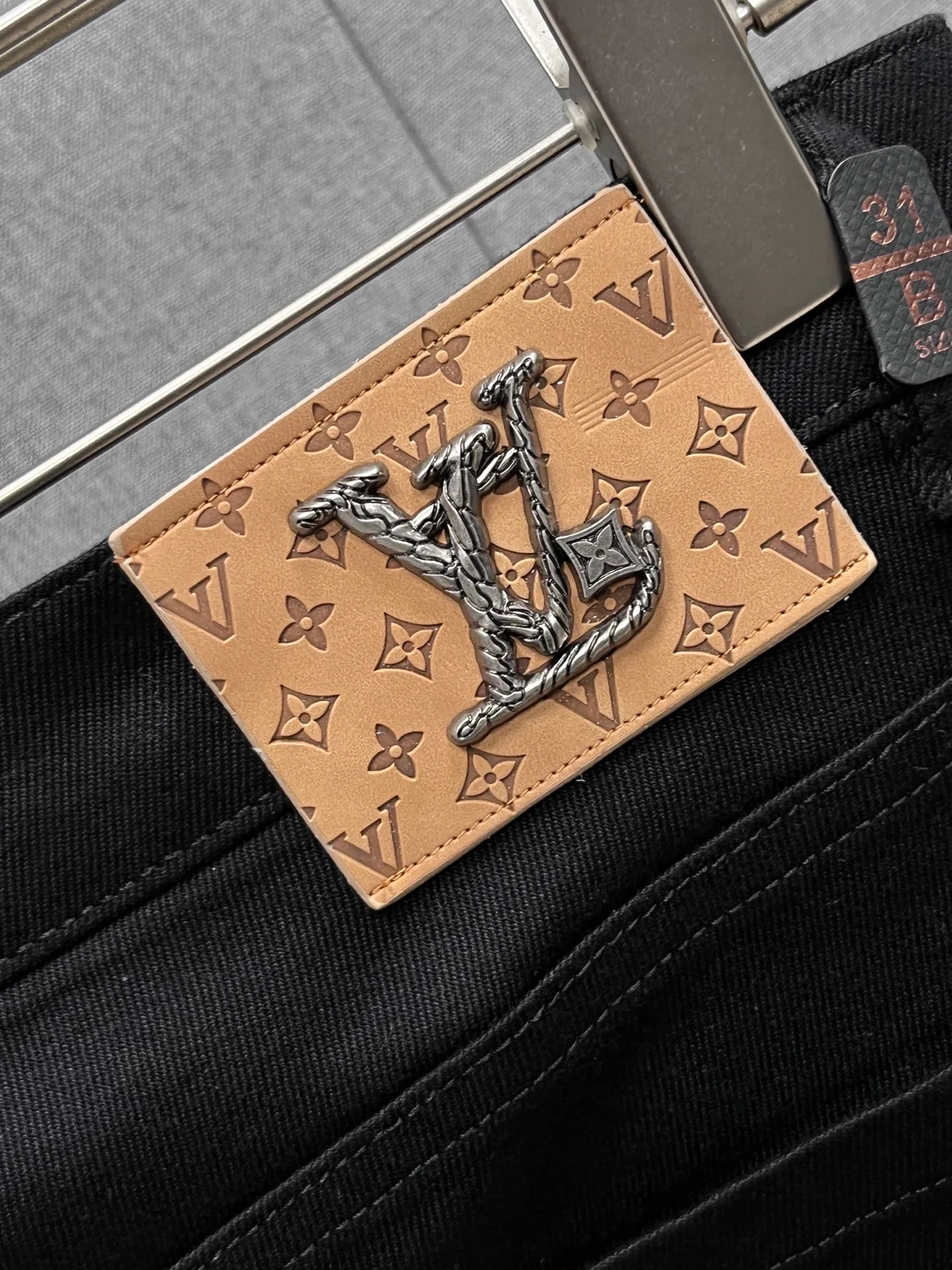 Джинсы Мужские Louis Vuitton 18097889