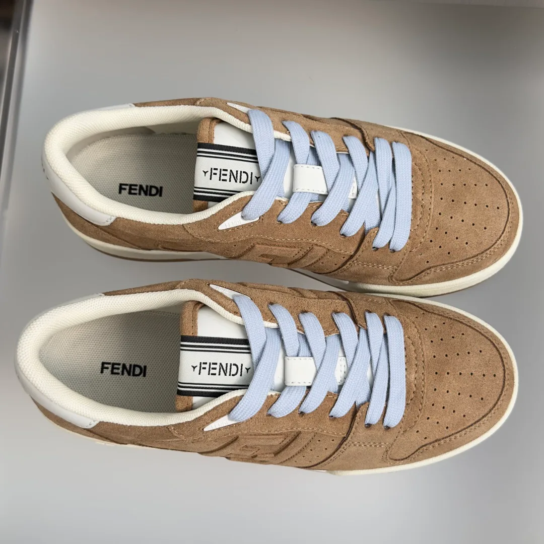 Кроссовки Женские Fendi 17729646