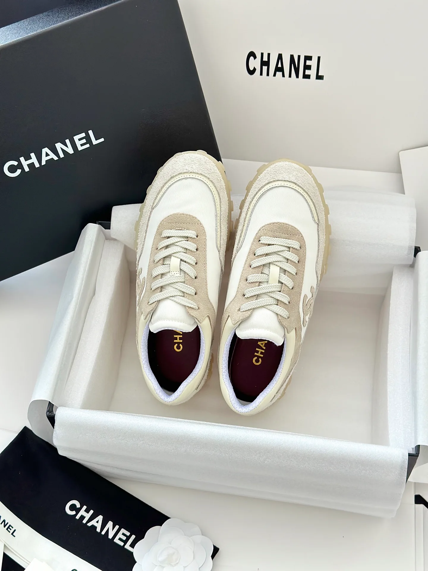 Кроссовки Женские Chanel 18765001