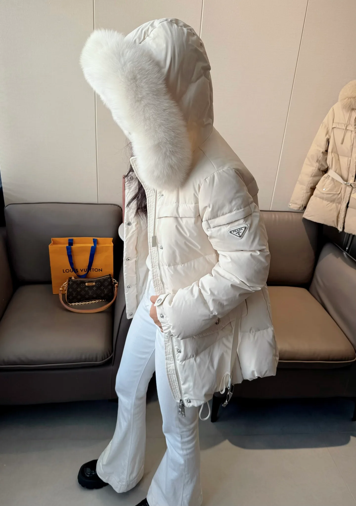Куртки И Пуховики Женские Prada 18639869