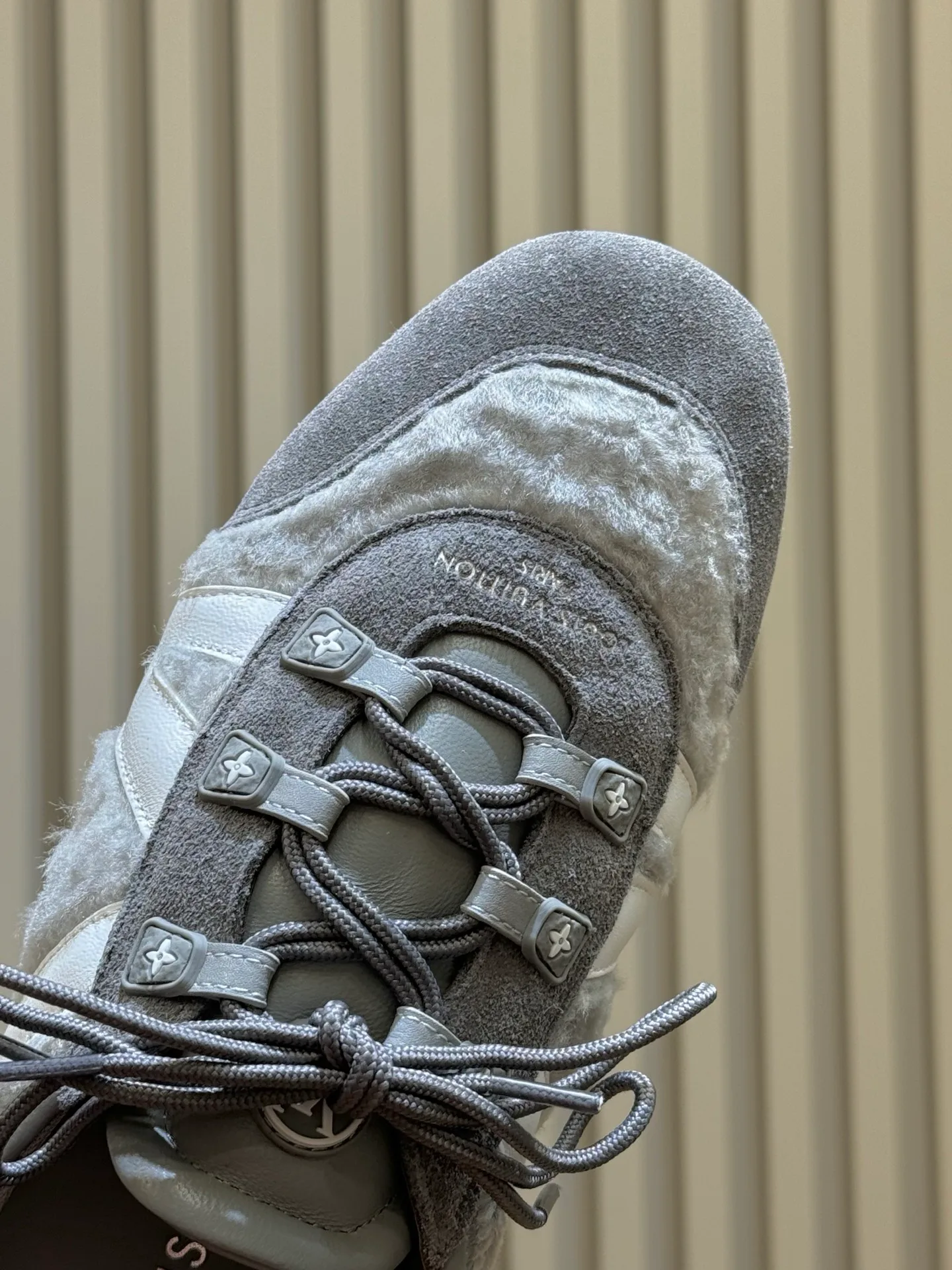 Кроссовки Женские Louis Vuitton 870531