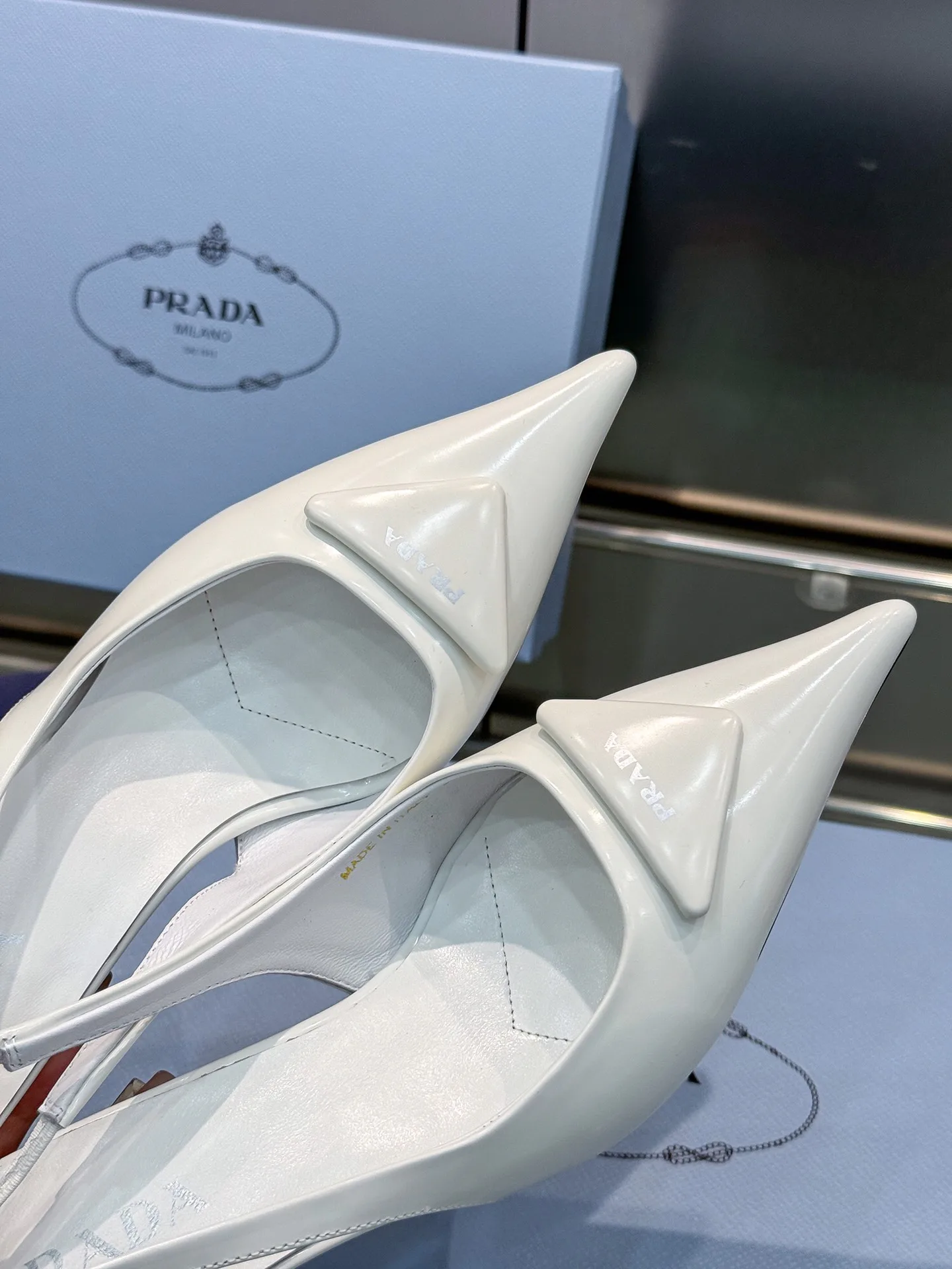 Босоножки Женские Prada 11522299