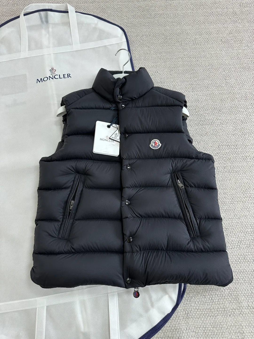 Жилеты Женские Moncler 18794664
