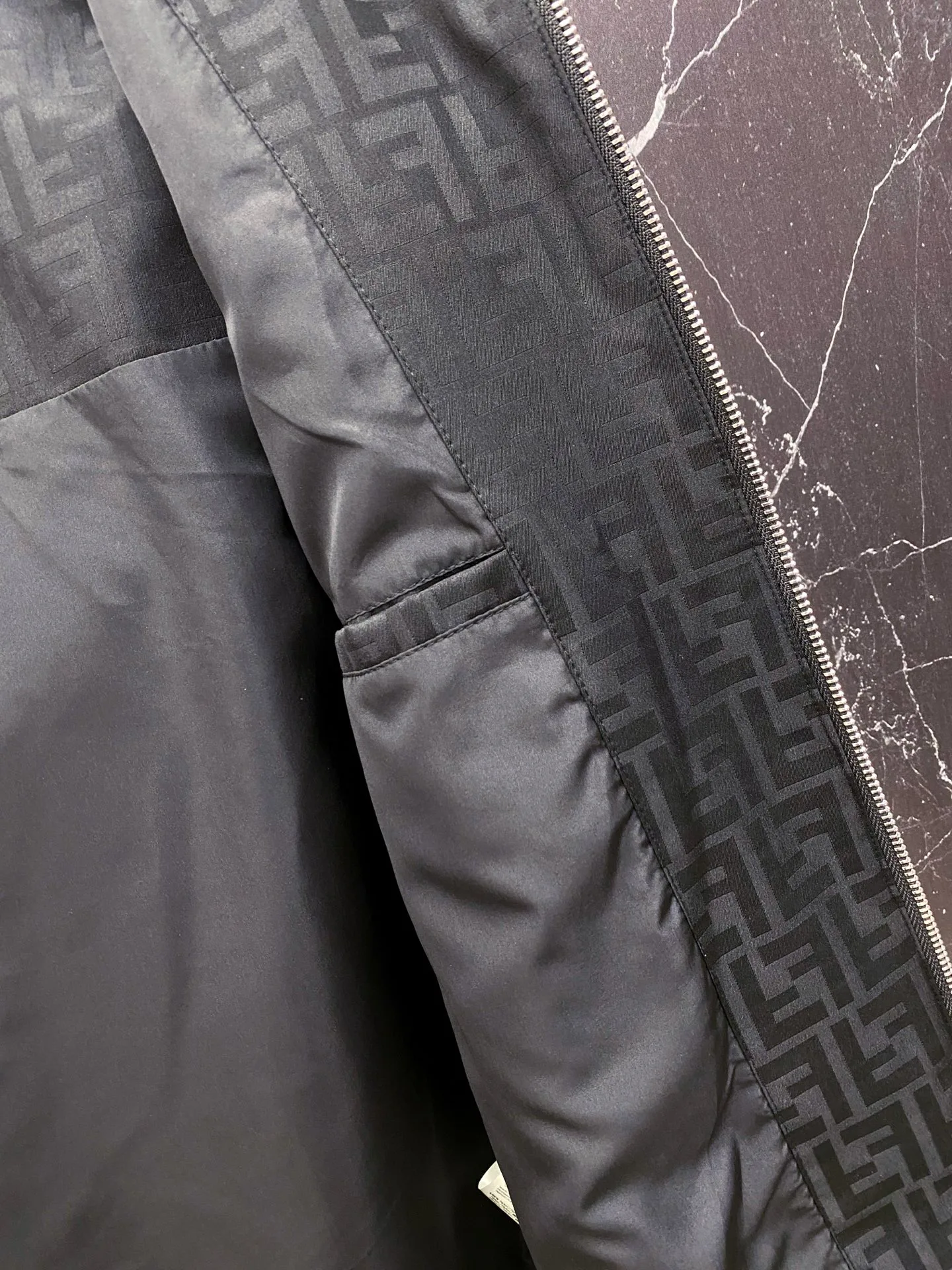 Куртки И Пуховики Мужские Fendi 9760649