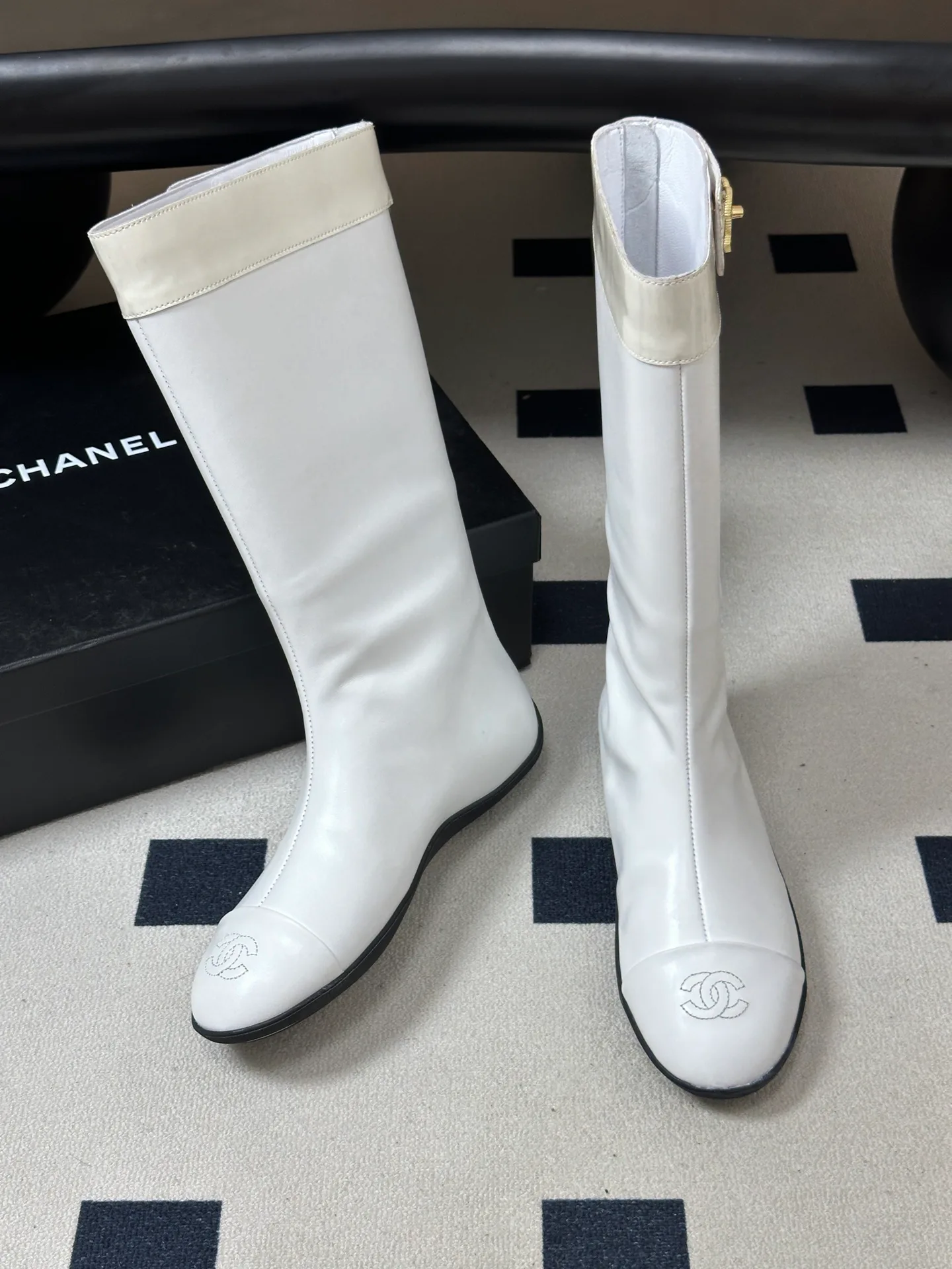 Сапоги Женские Chanel 18543435
