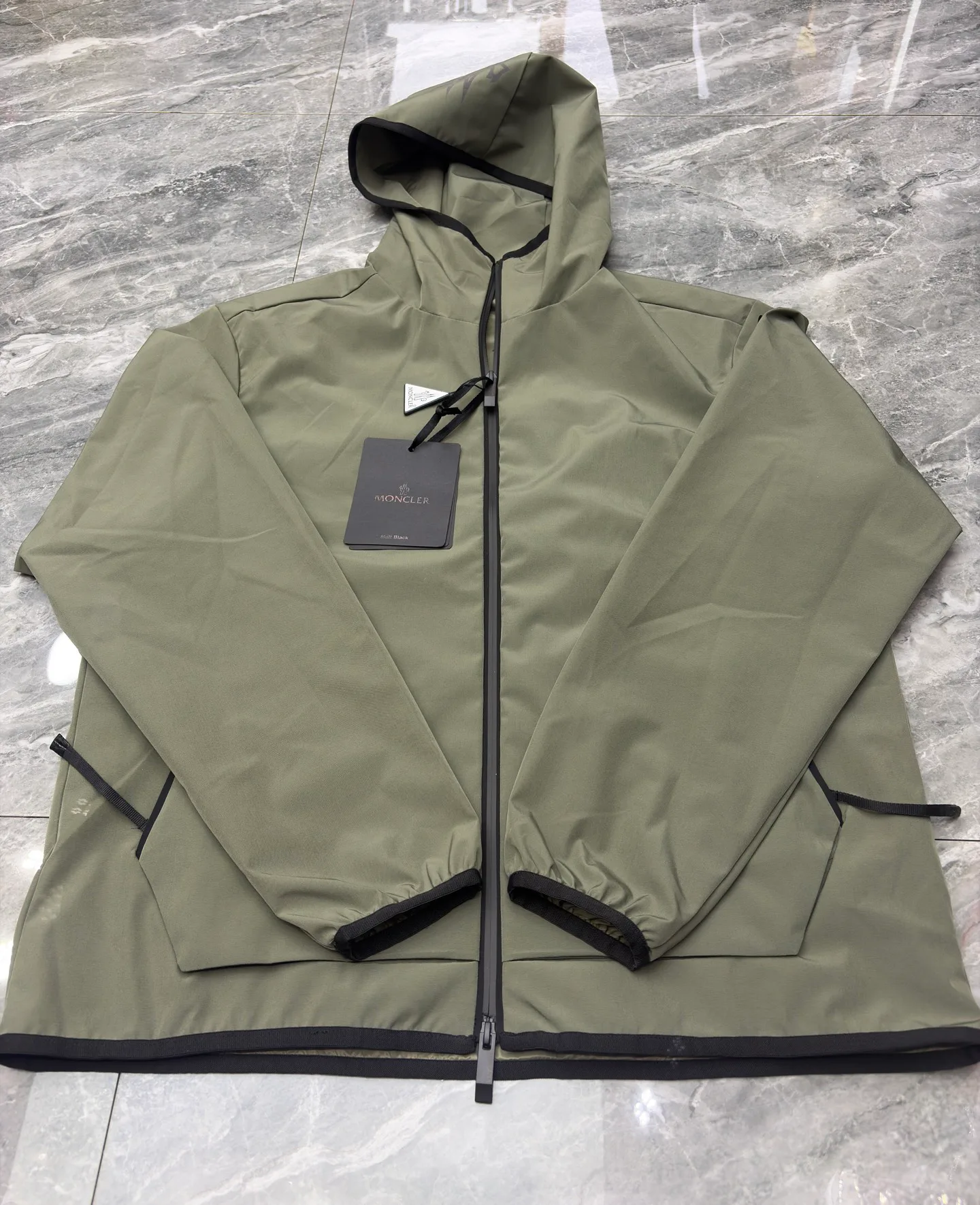 Куртки И Пуховики Мужские Moncler 11641502