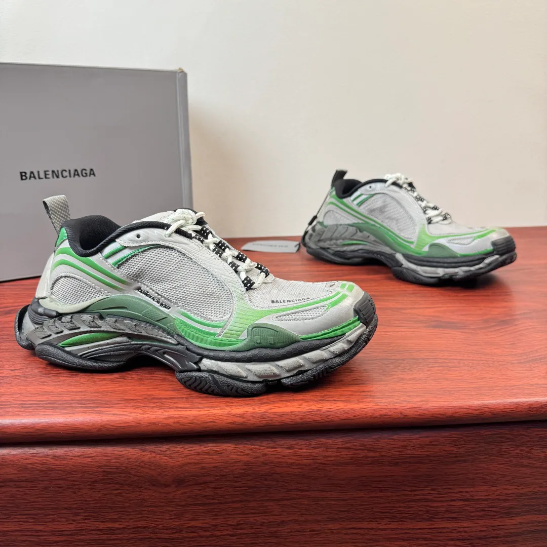 Кроссовки Женские Balenciaga 14845608
