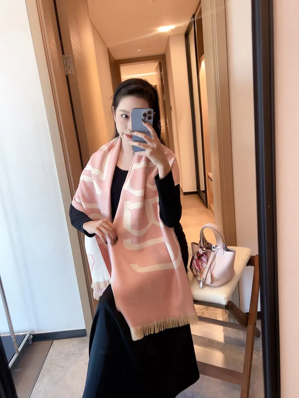 Шарфы Burberry 18002980