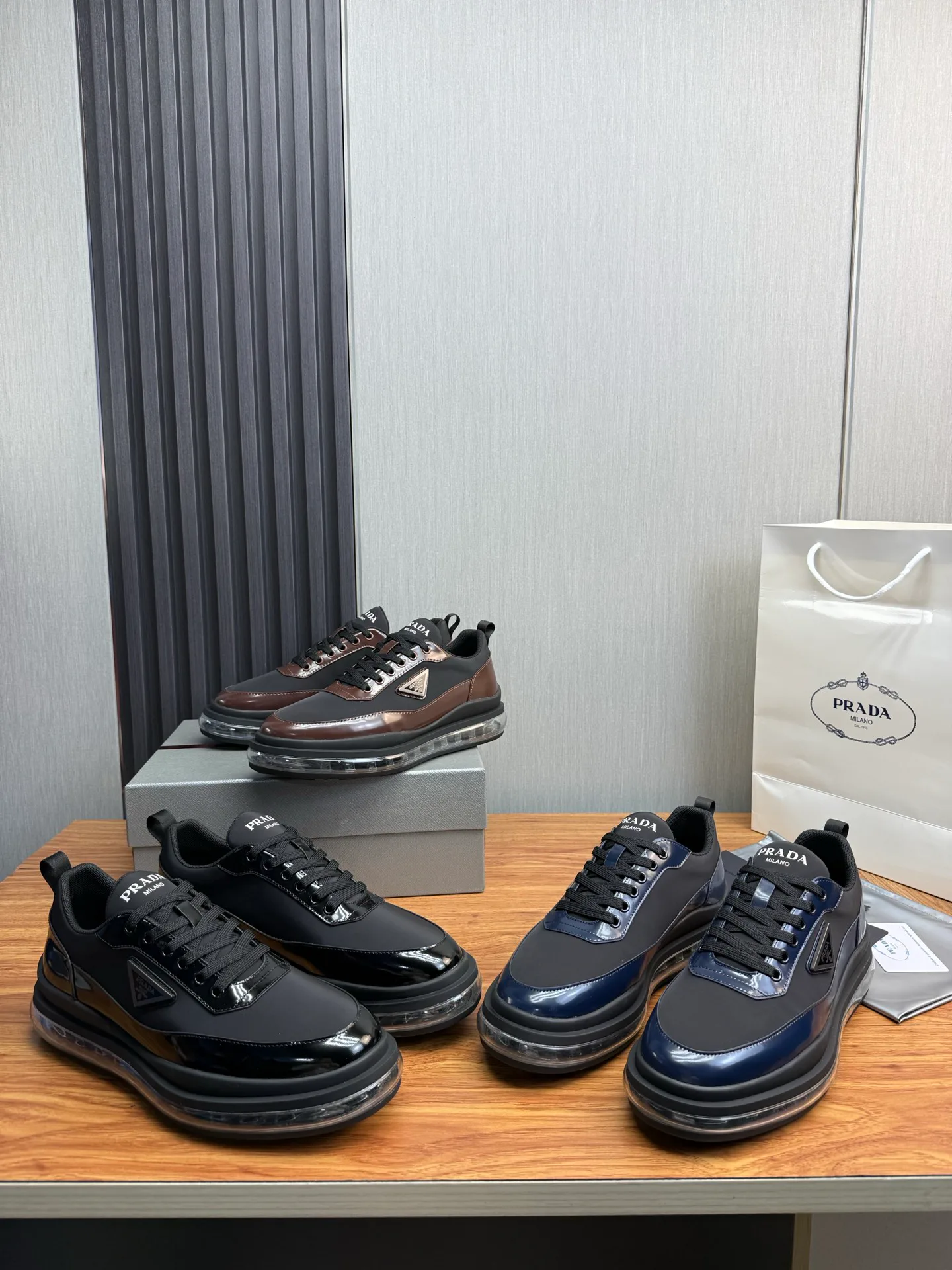 Кроссовки Мужские Prada 13537317