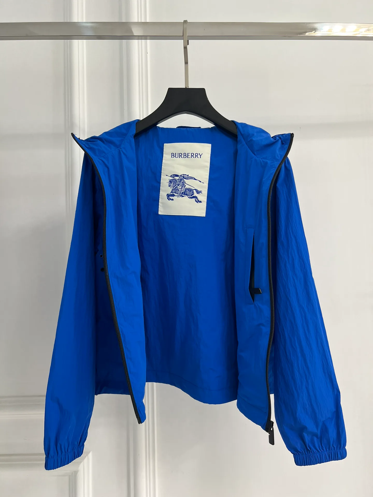 Куртки И Пуховики Женские Burberry 10898903