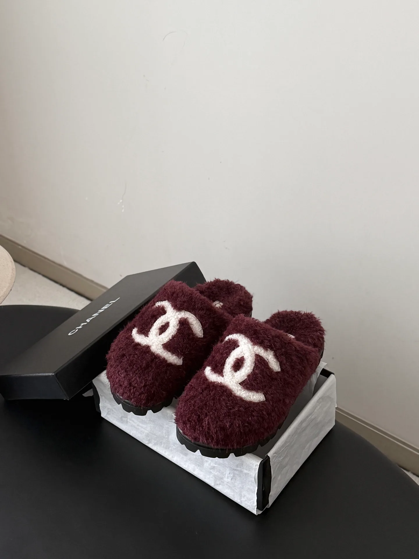 Тапочки Женские Chanel 18700060
