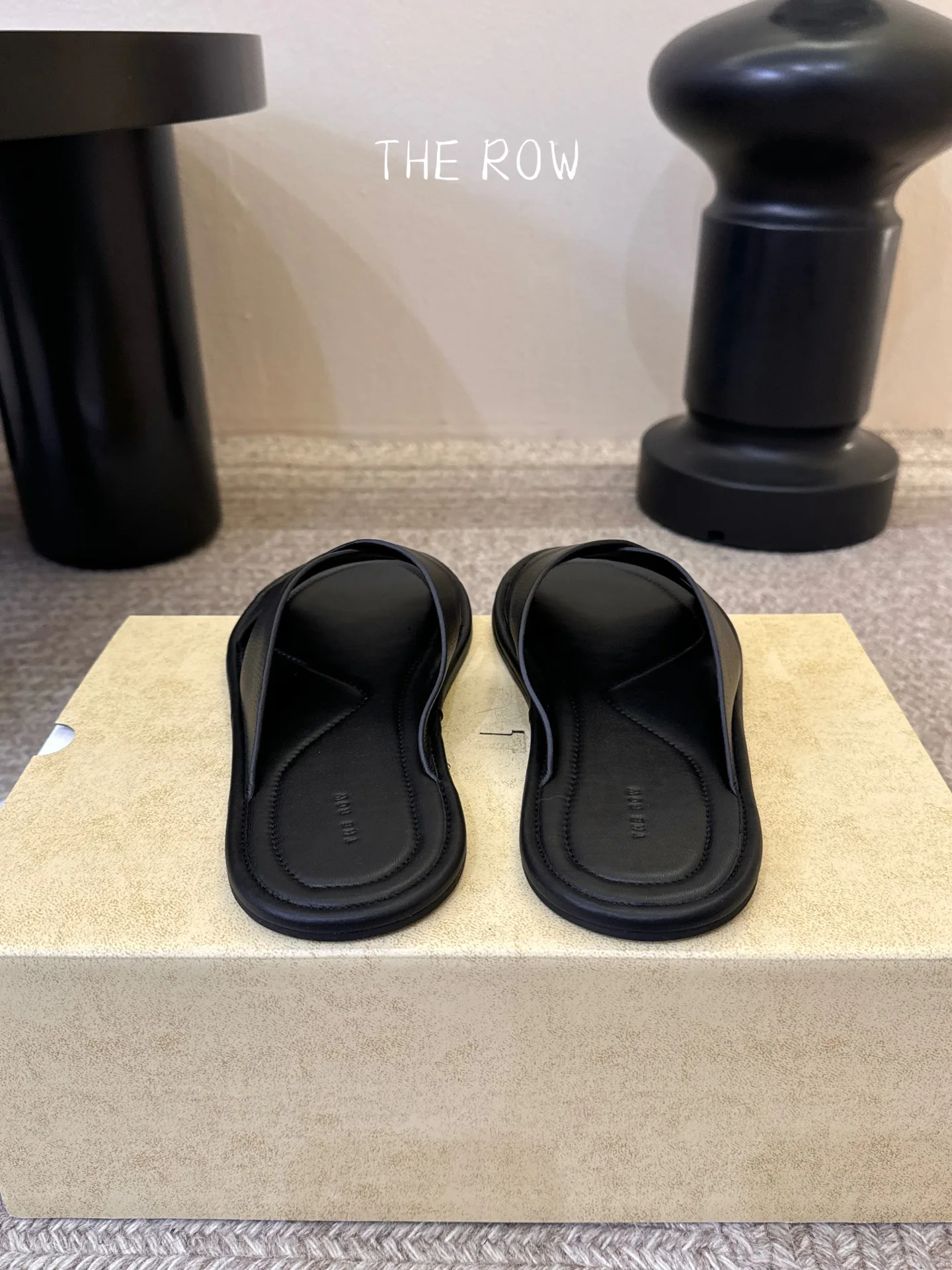 Шлепанцы Женские The Row 12760305