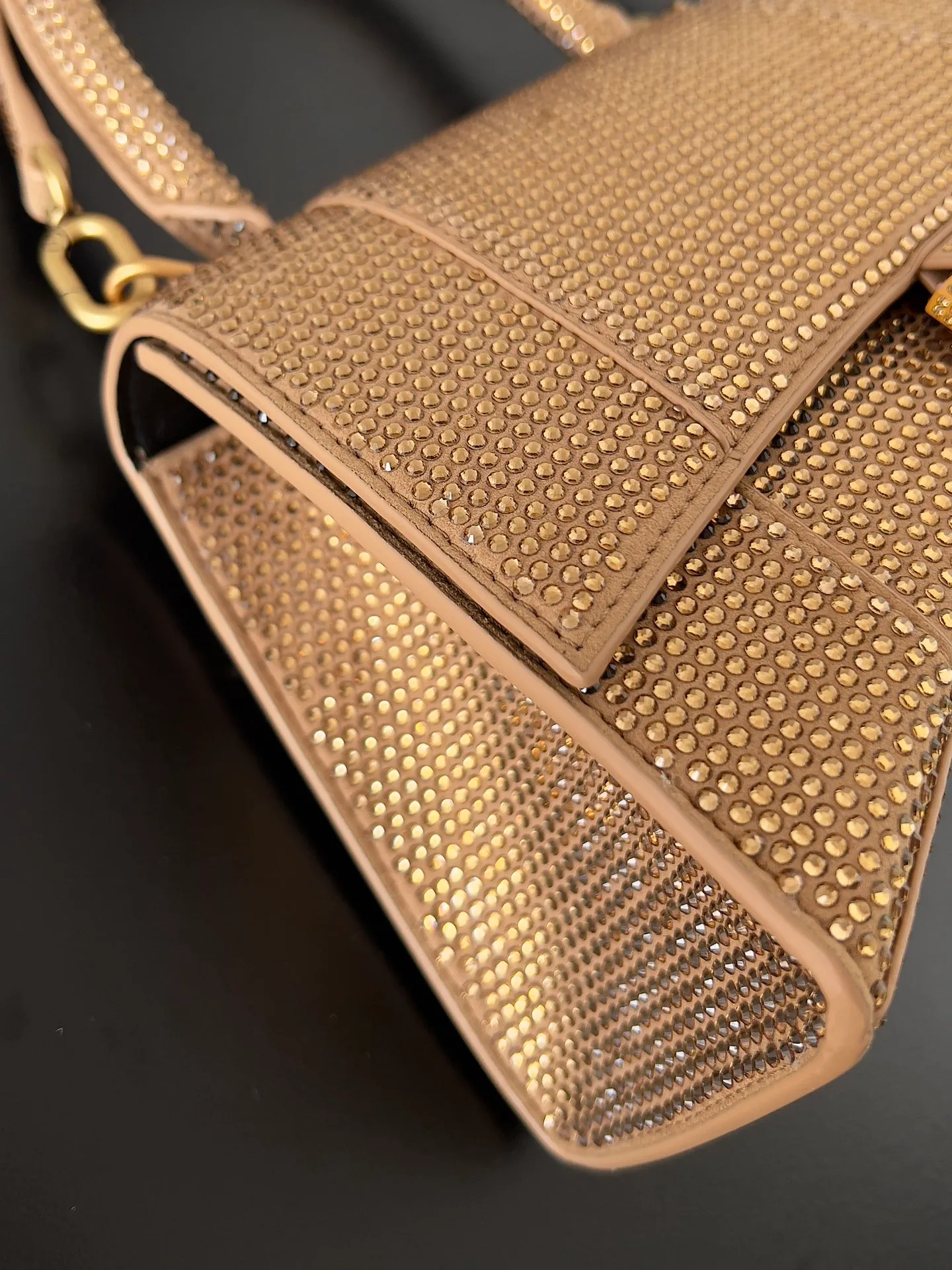 Сумки На Ремне Женские Balenciaga 217820