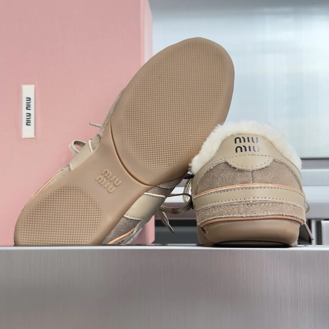 Кроссовки Женские Miu Miu 18505377