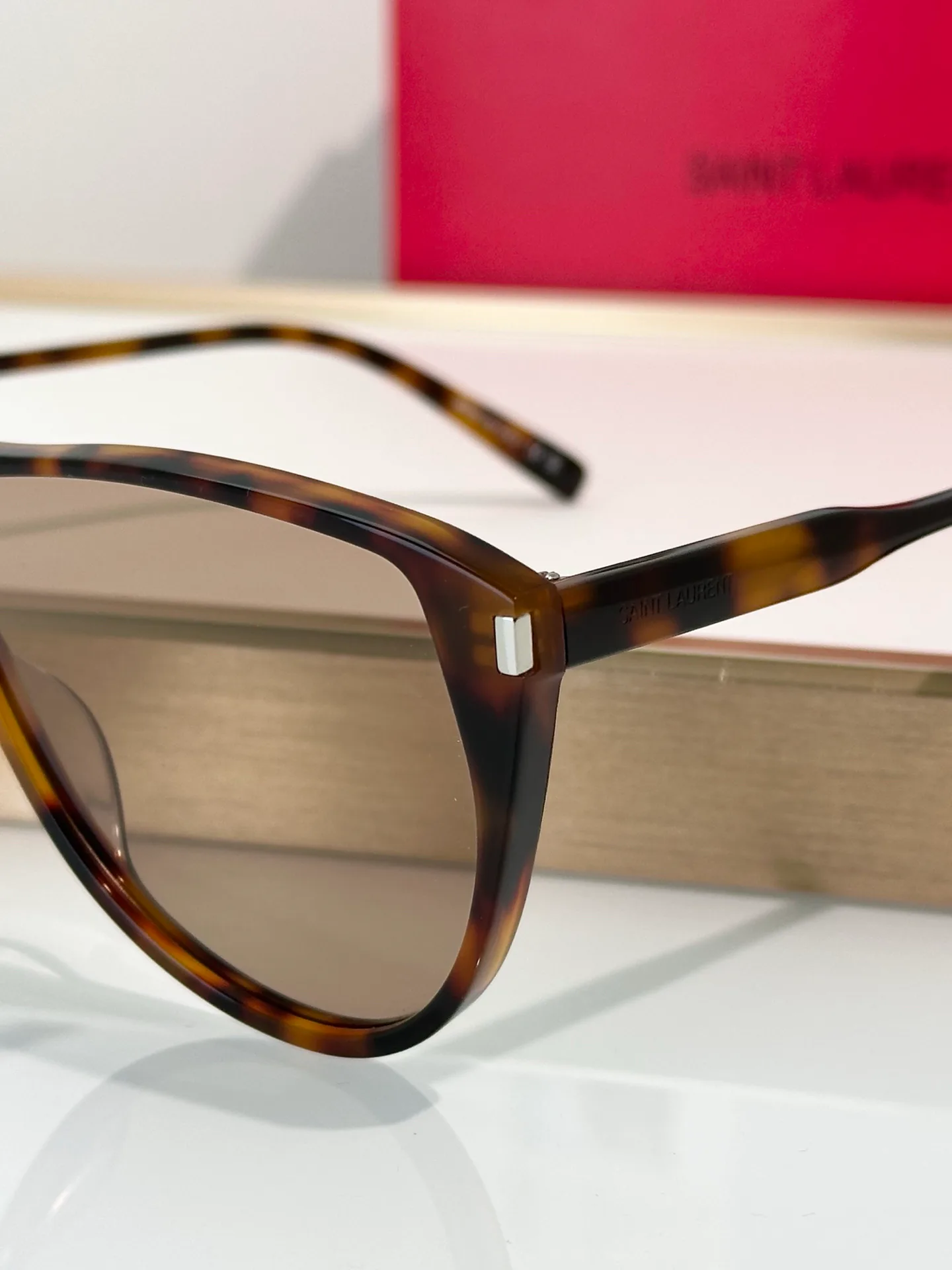 Очки Saint Laurent 13667108