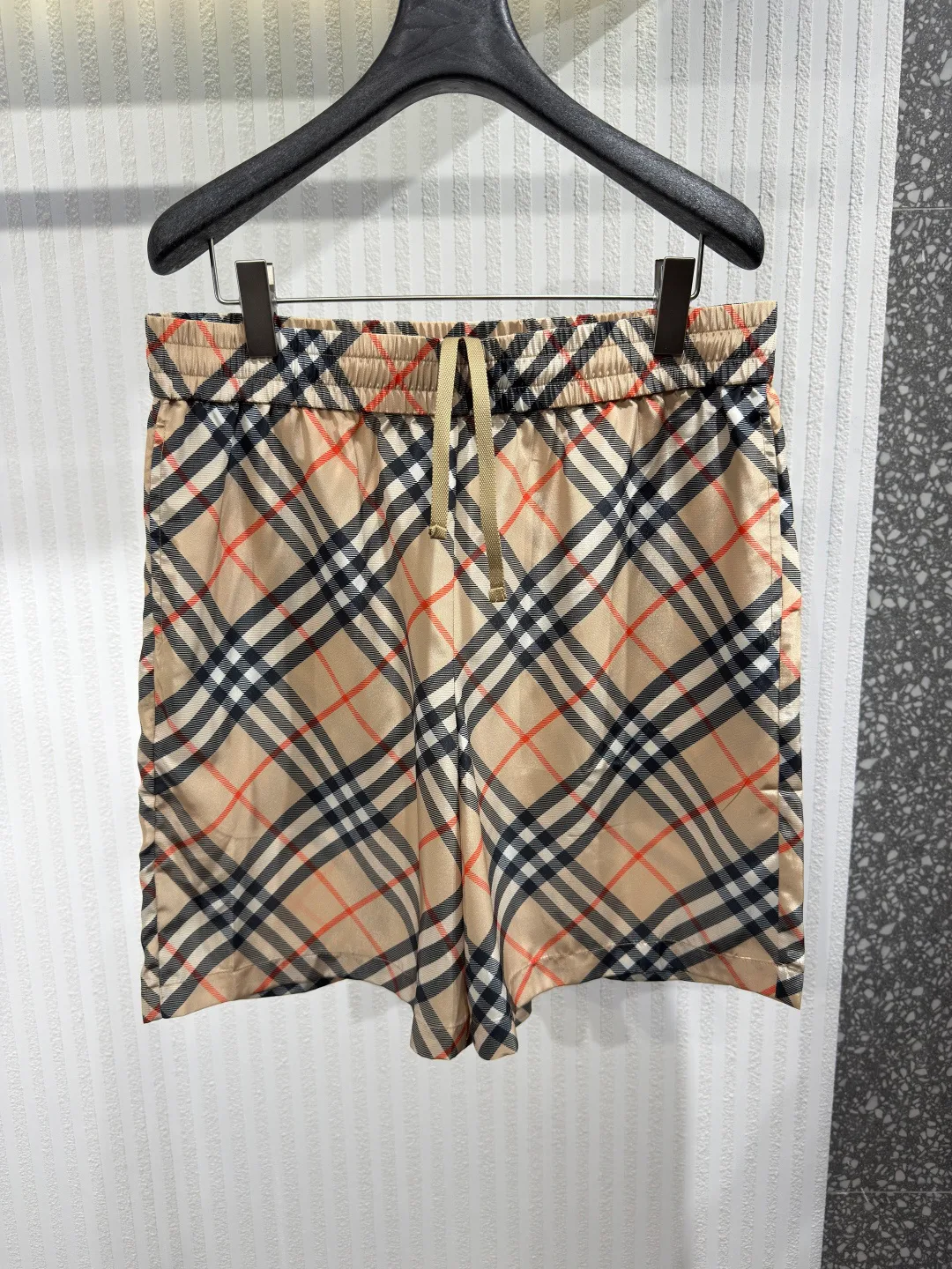 Шорты Мужские Burberry 13139514