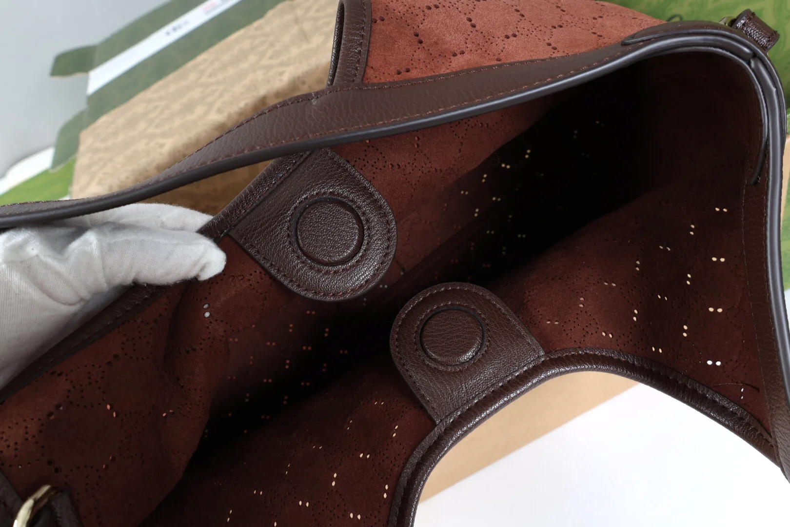 Классические Сумки Женские Gucci 18004289