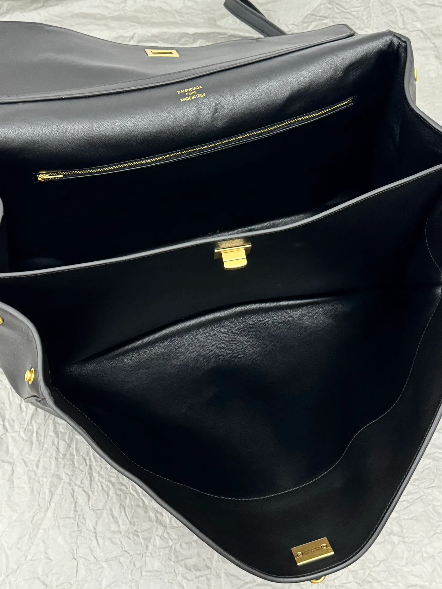 Сумки На Ремне Женские Balenciaga 4108