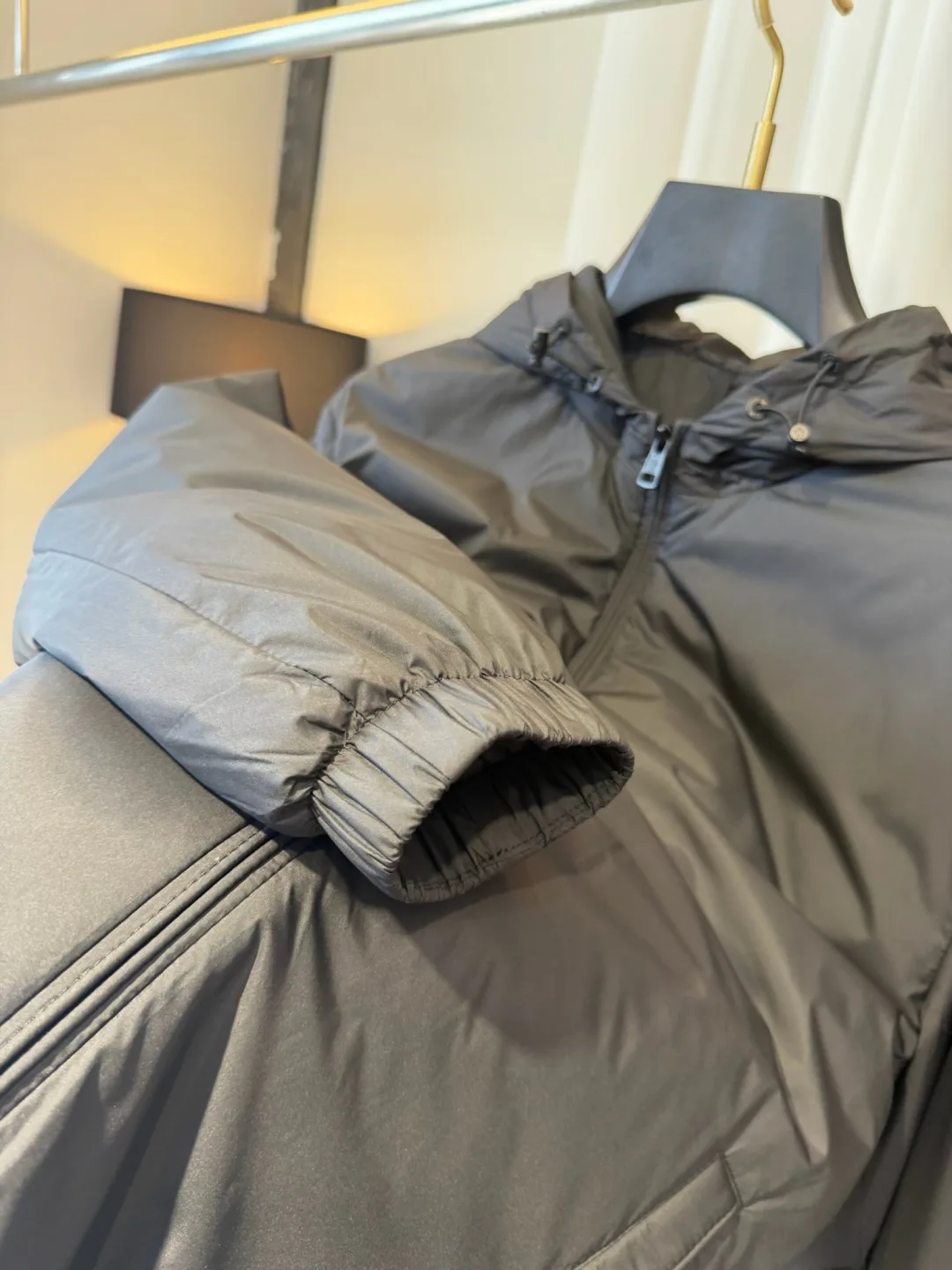 Куртки И Пуховики Женские Moncler 18316575