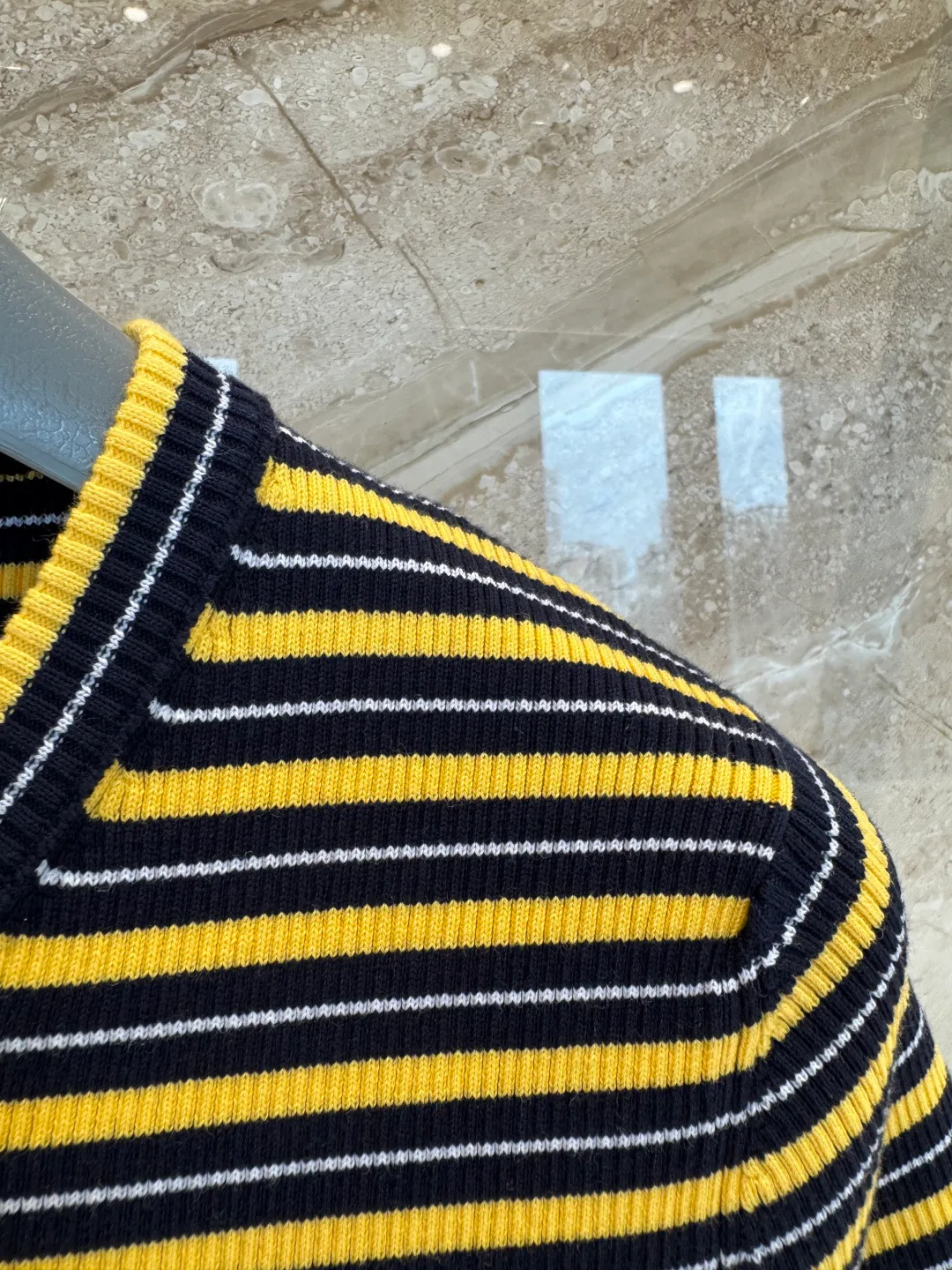 Футболки Женские Prada 12769317