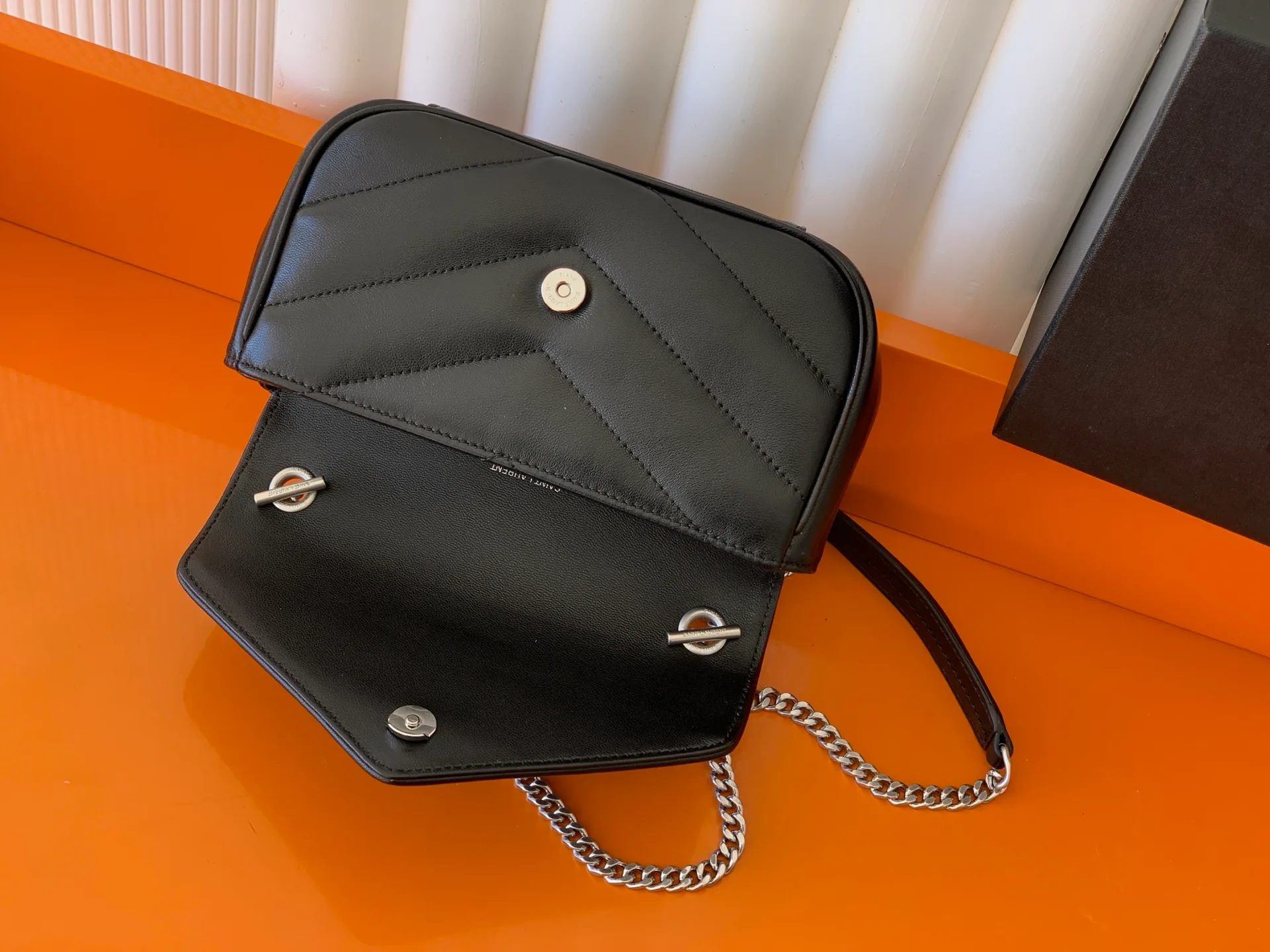 Классические Сумки Женские Saint Laurent 11309759