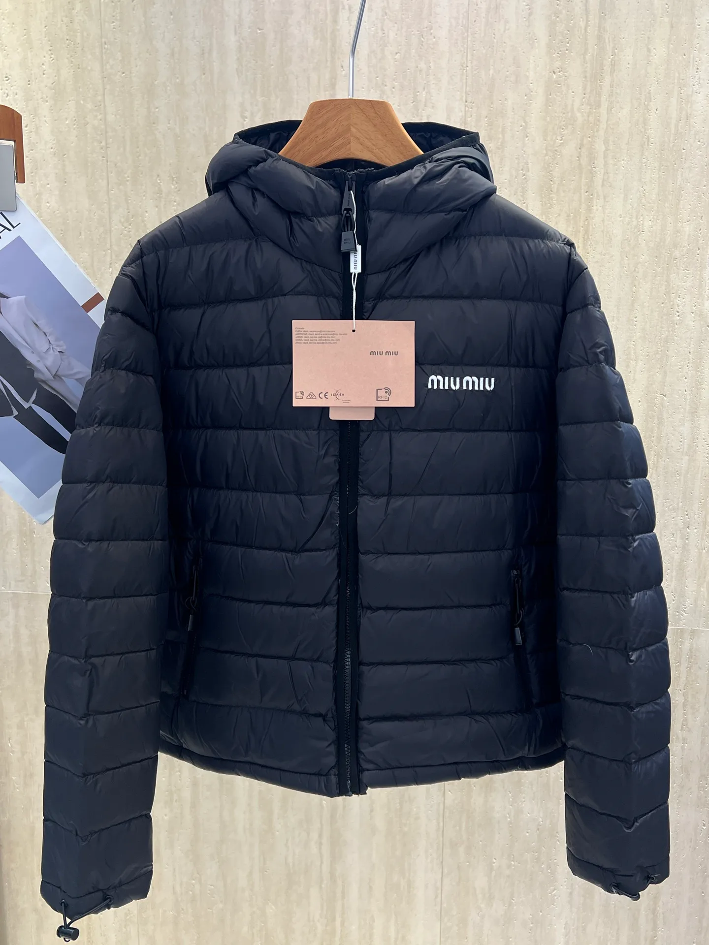 Куртки И Пуховики Женские Miu Miu 18657939