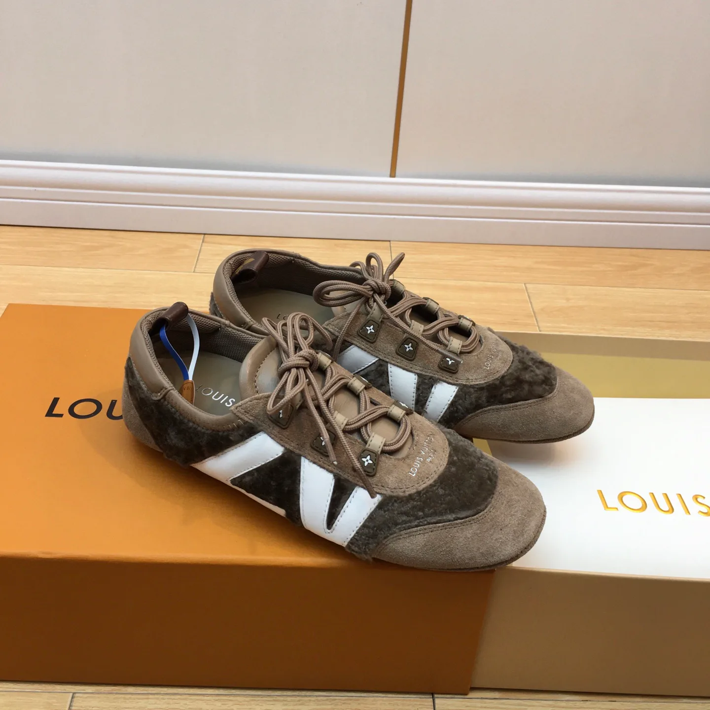 Кроссовки Женские Louis Vuitton 732222