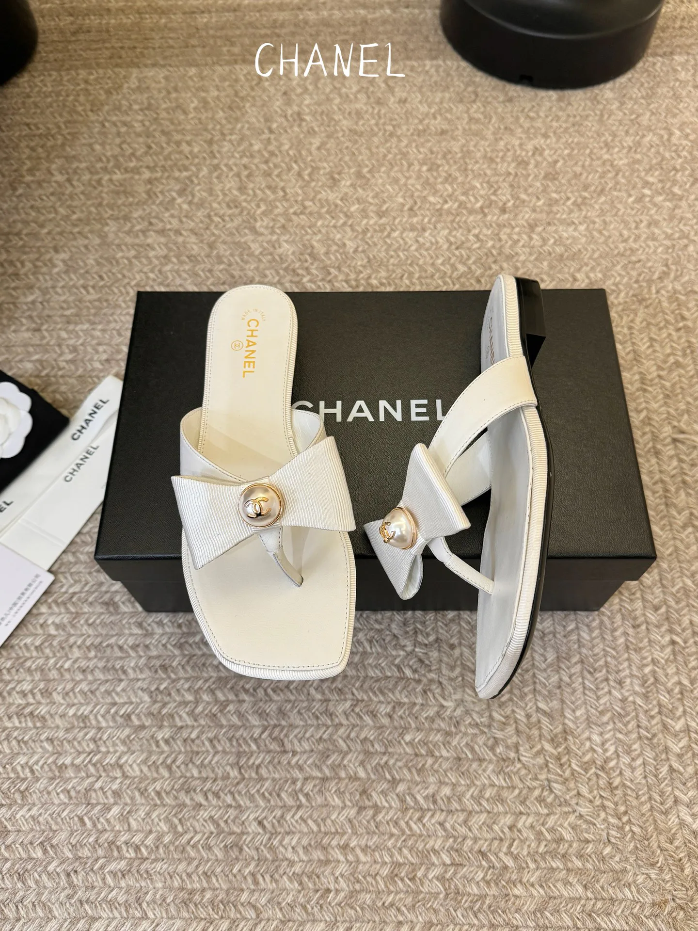 Шлепанцы Женские Chanel 17220373