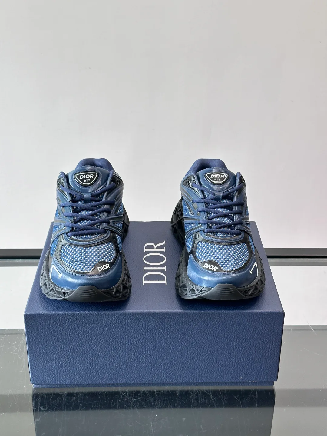 Кроссовки Женские Christian Dior 18102568
