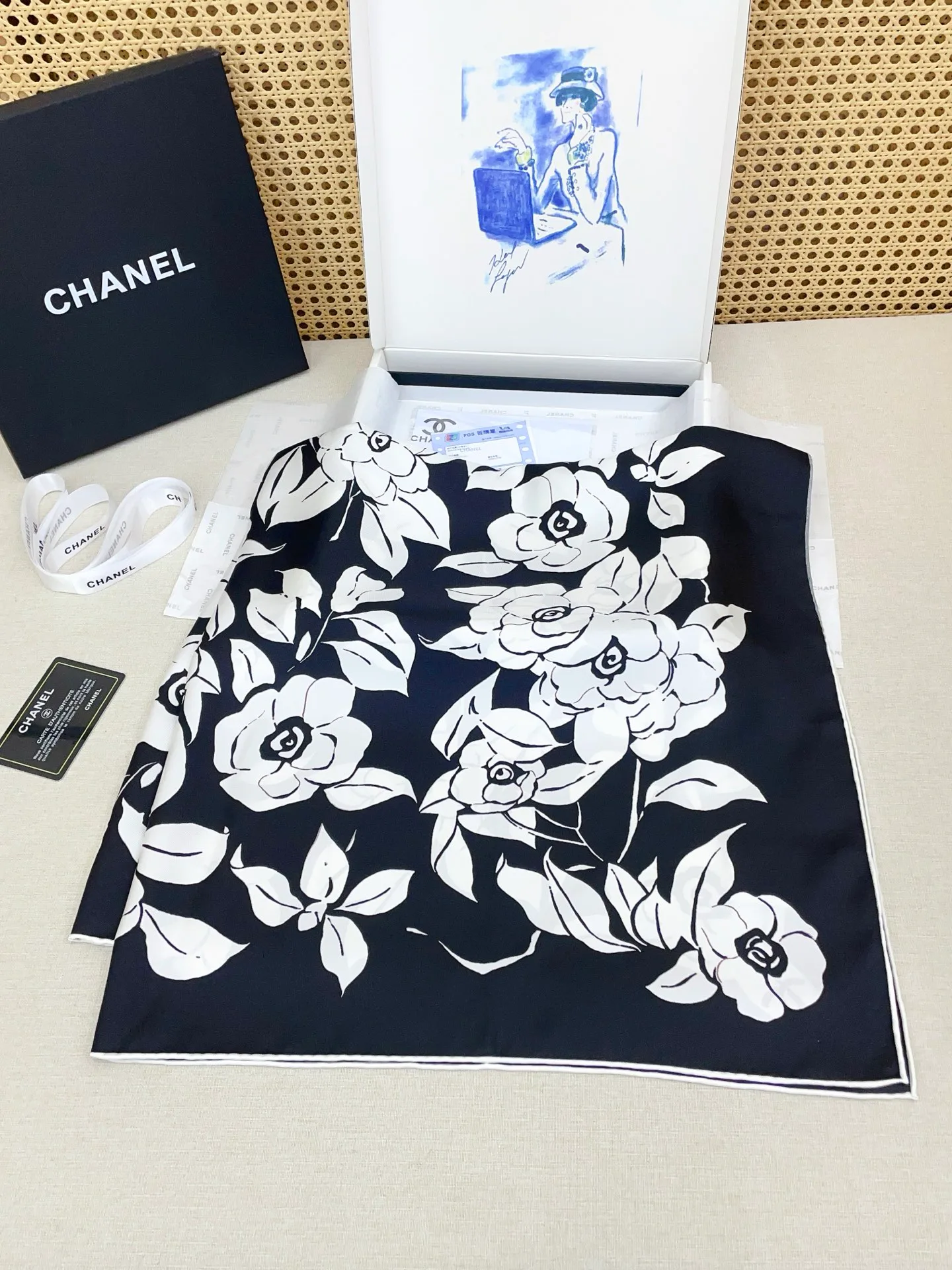 Платки Chanel 13119716