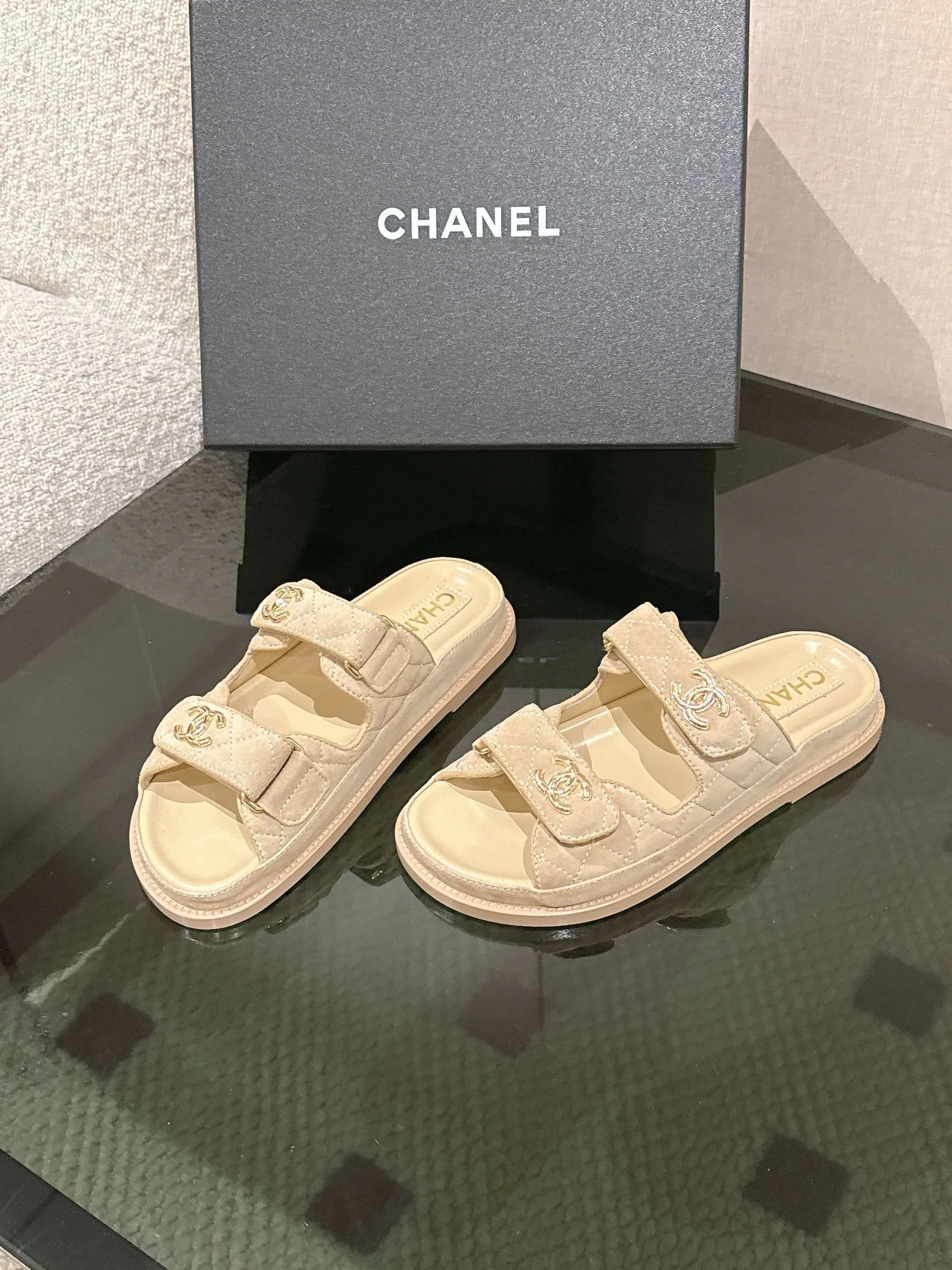 Сандалии Женские Chanel 11353693