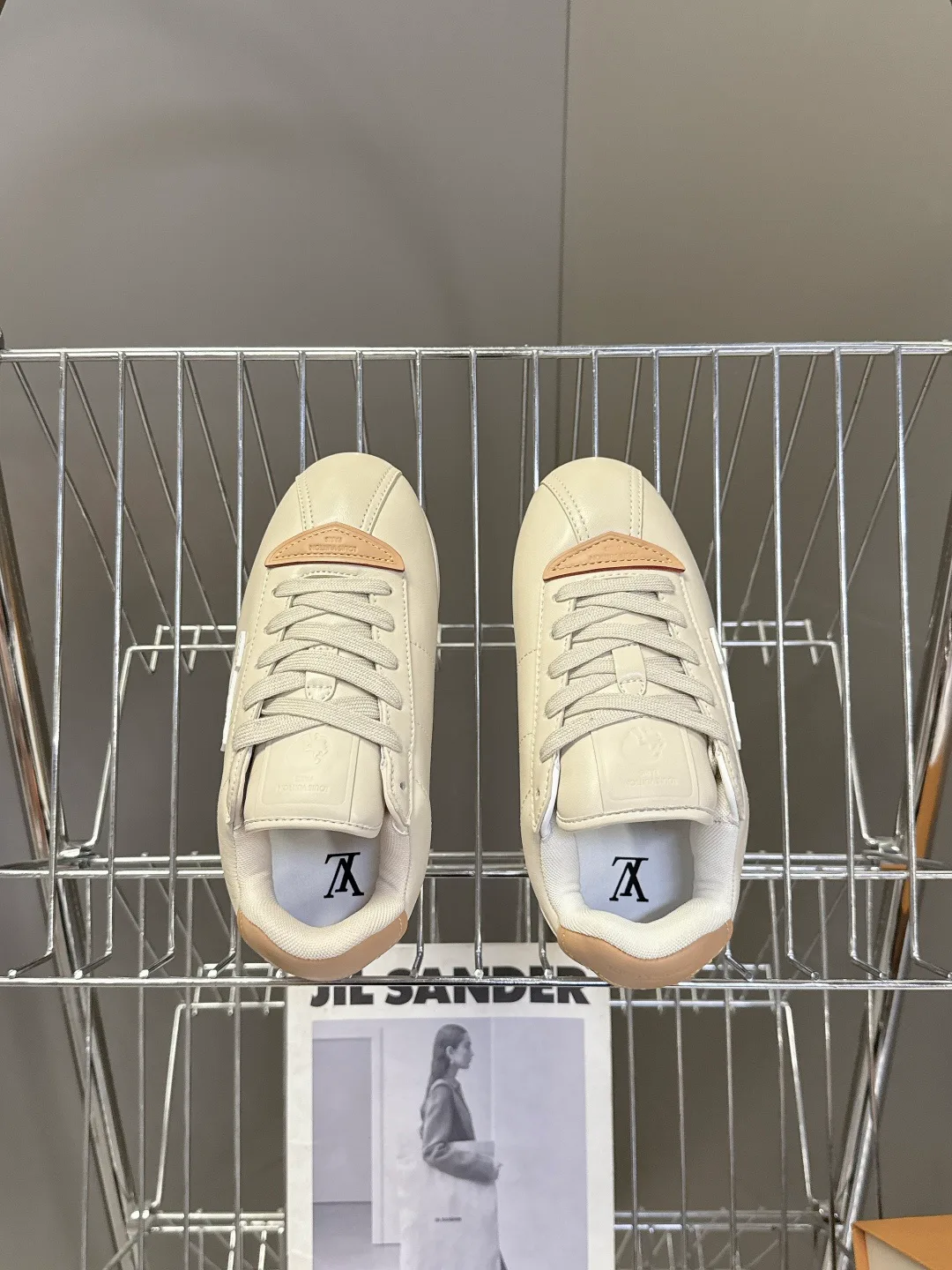 Кроссовки Женские Louis Vuitton 18005441