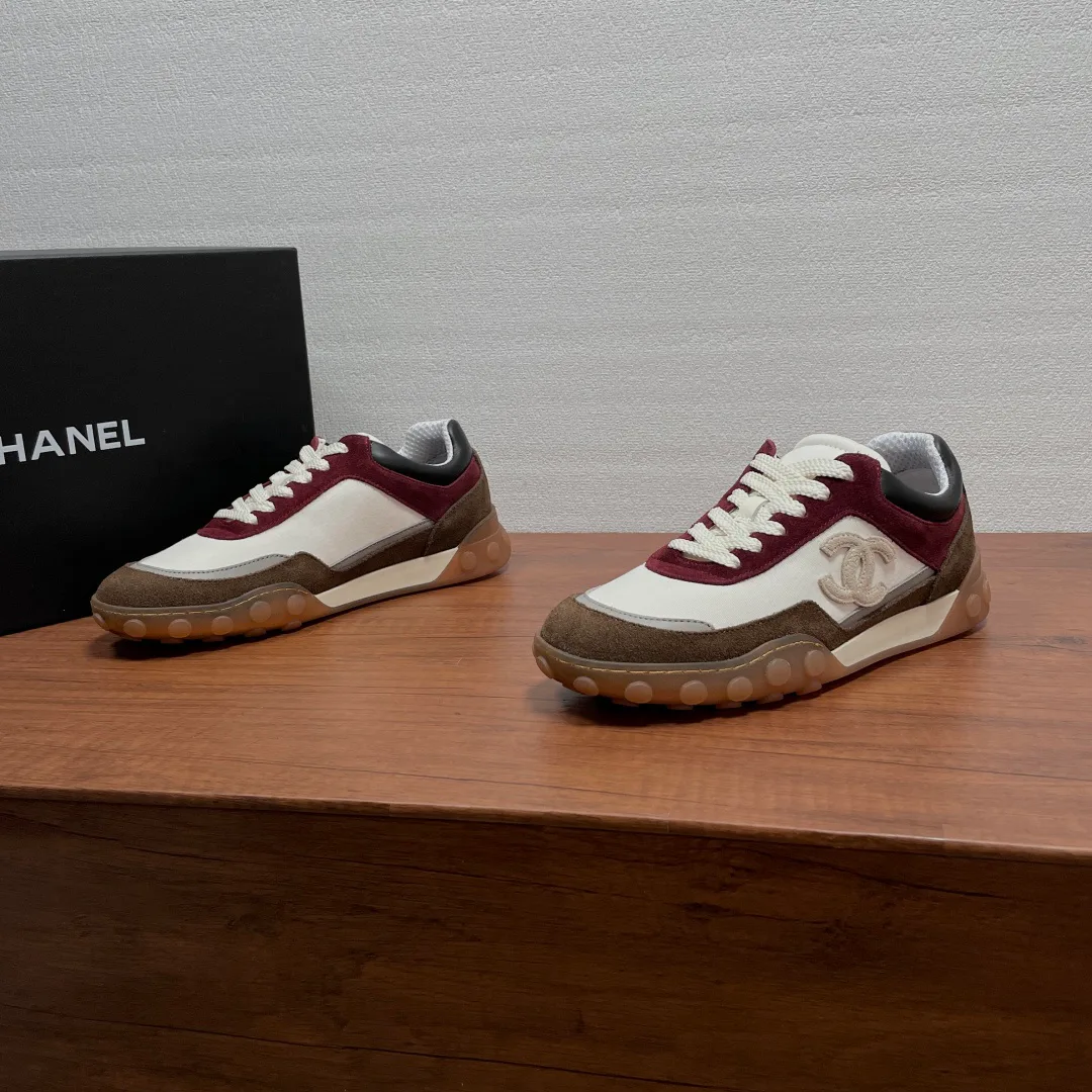 Кроссовки Женские Chanel 18247250