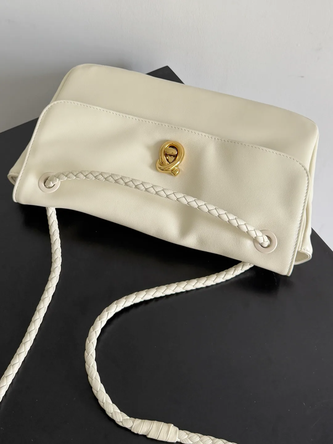 Классические Сумки Женские Bottega Veneta 17488703
