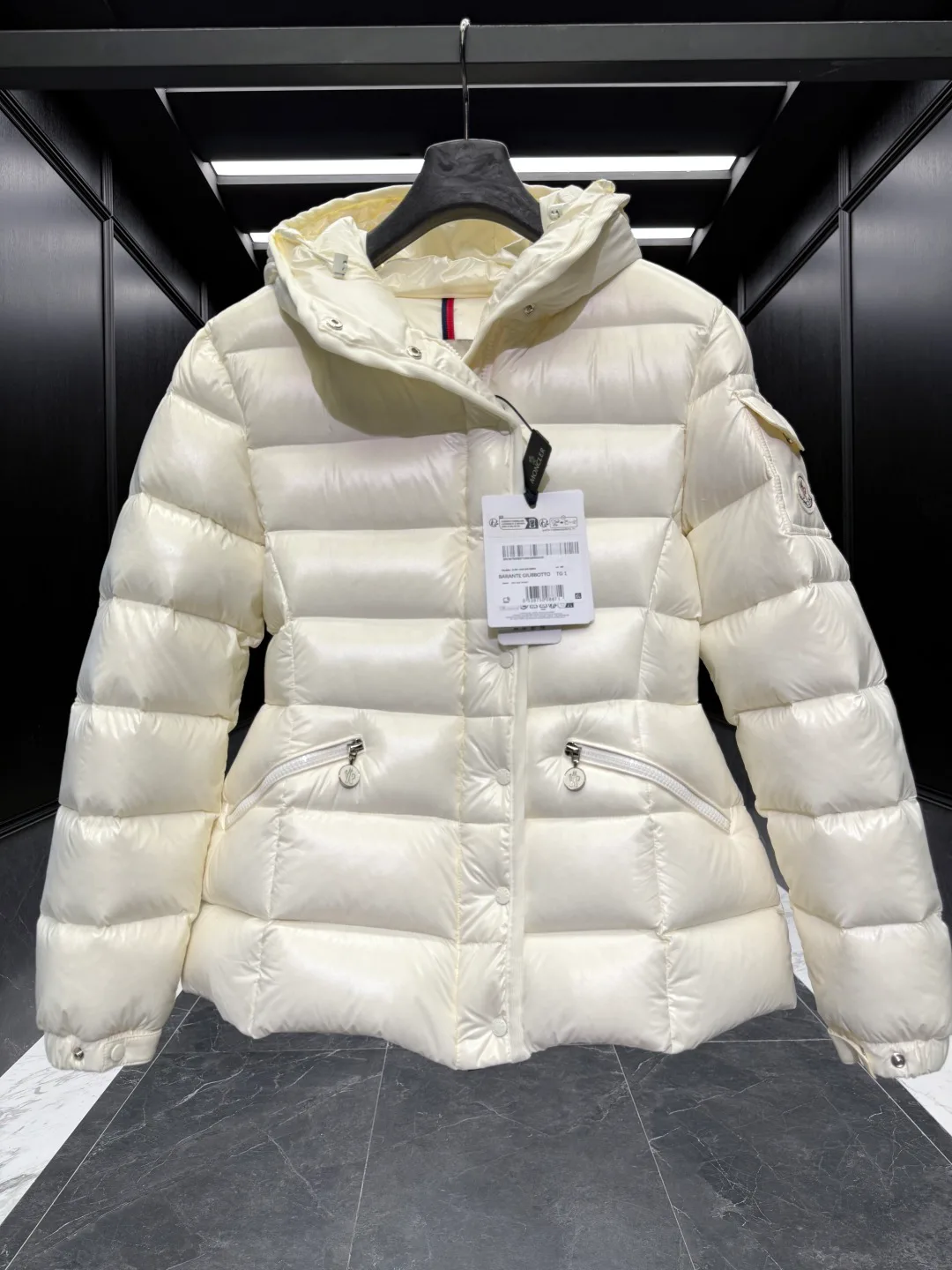 Куртки И Пуховики Женские Moncler 18741312
