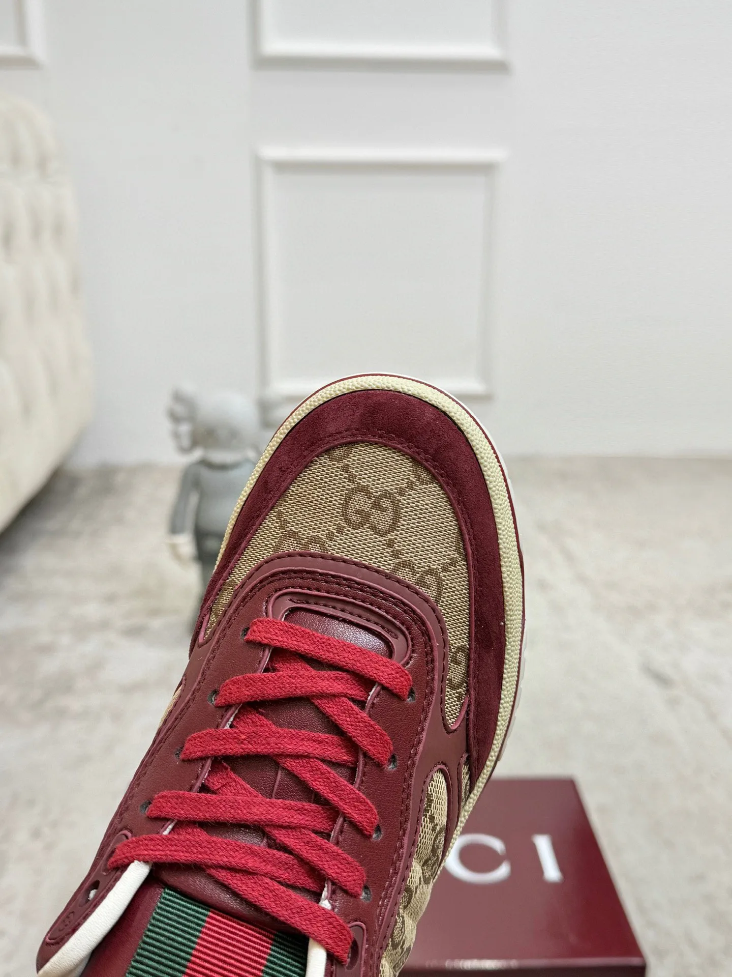 Кроссовки Женские Gucci 944891