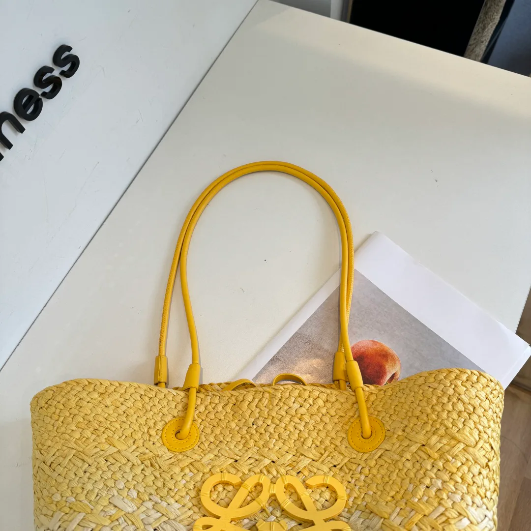 Классические Сумки Женские Loewe 11689305