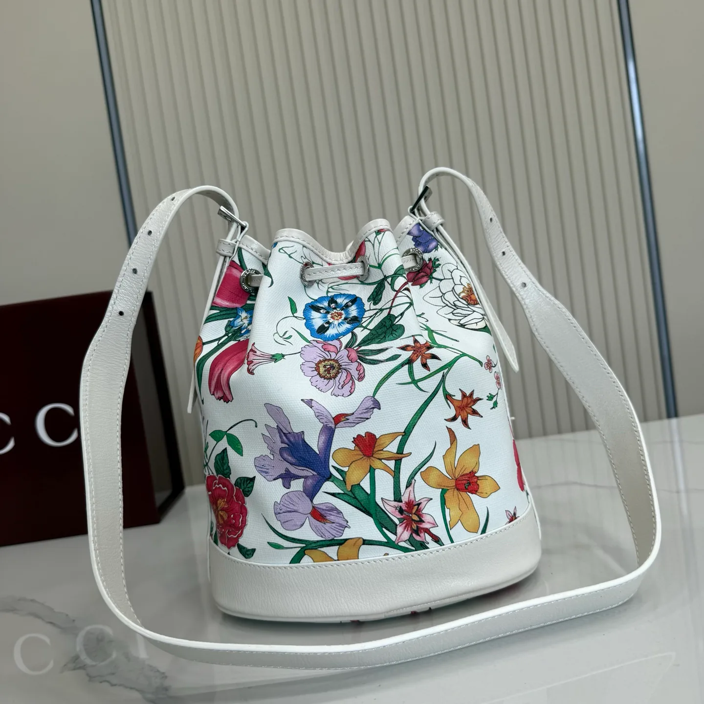 Классические Сумки Женские Gucci 18156481
