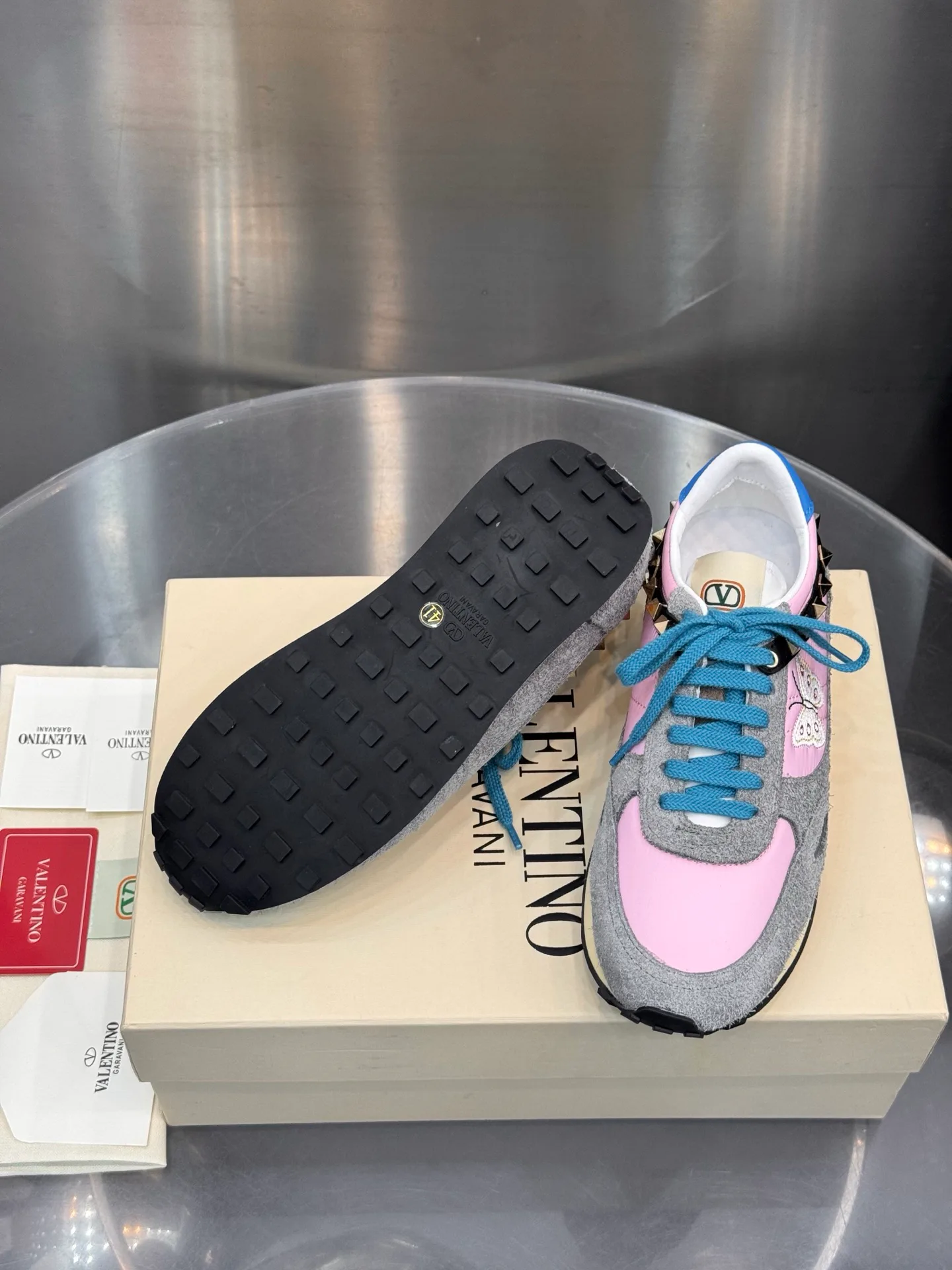 Кроссовки Женские Valentino 18202514