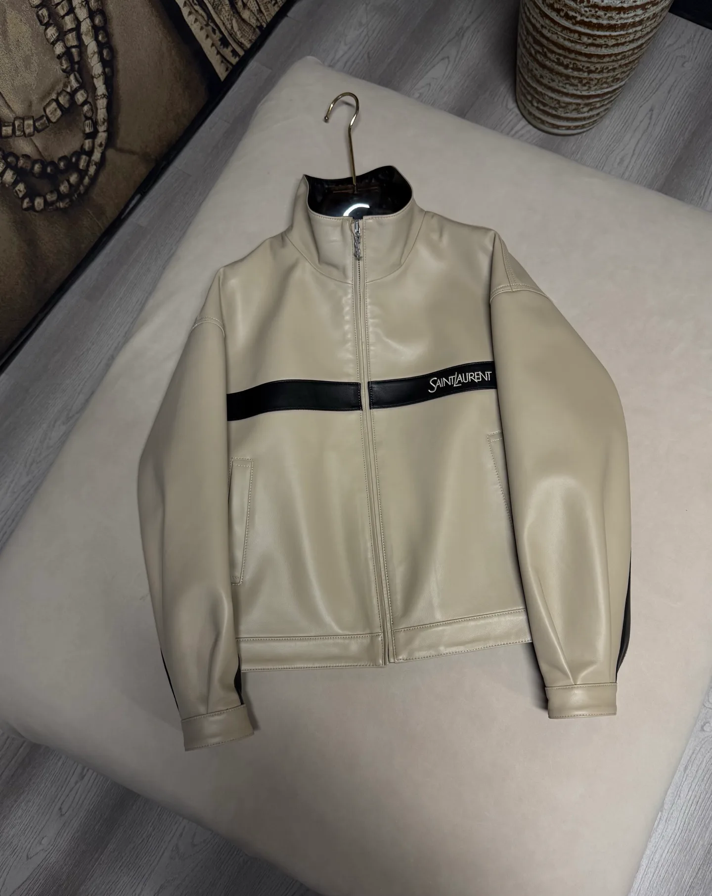 Кожаные Куртки И Дублёнки Женские Saint Laurent 18259825
