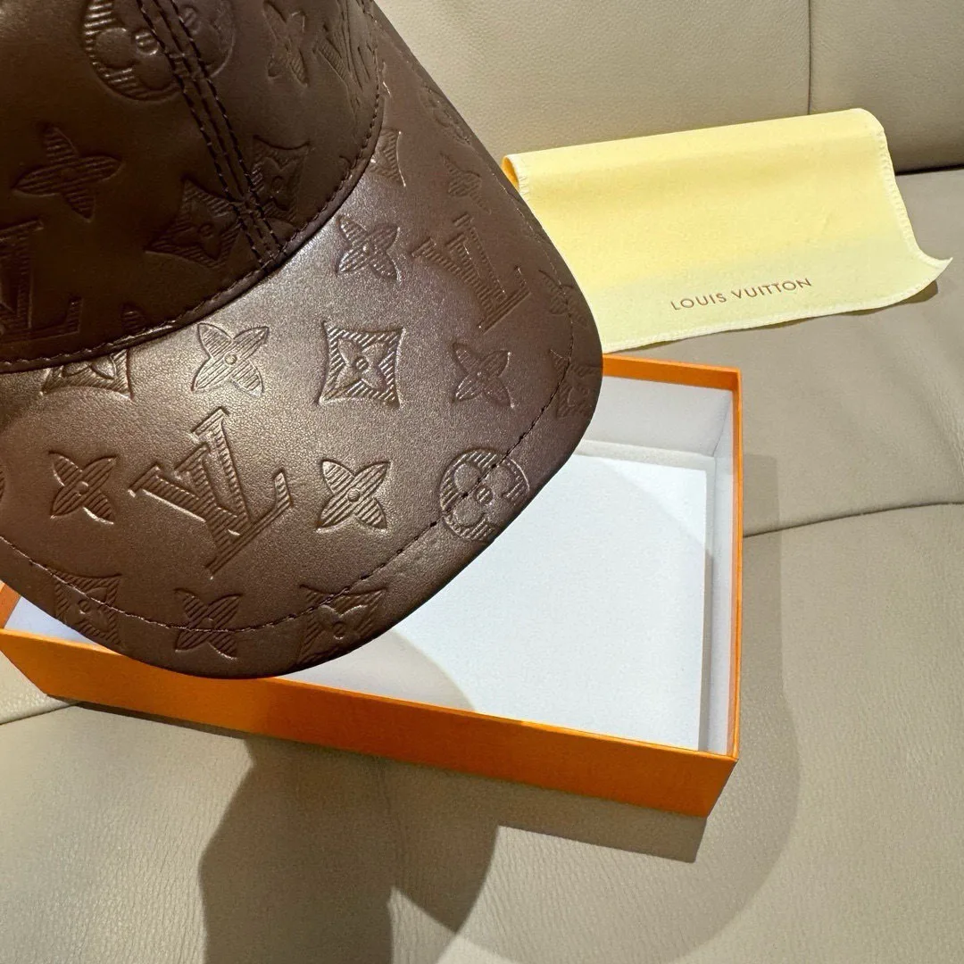 Головные Уборы Louis Vuitton 11529710