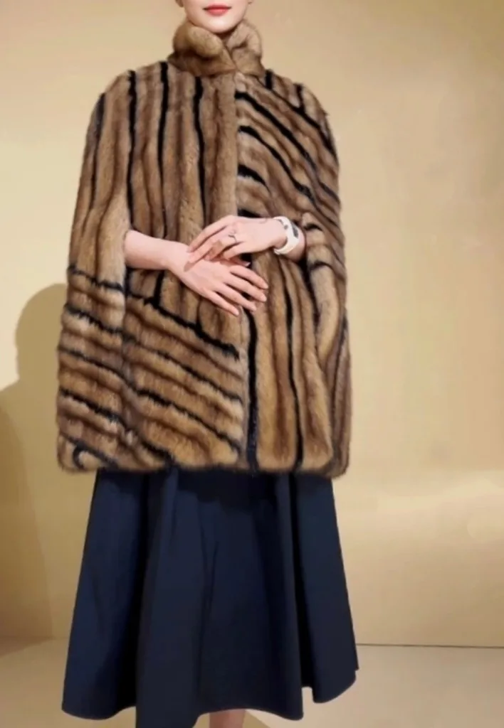 Шубы Женские Fendi 4273829