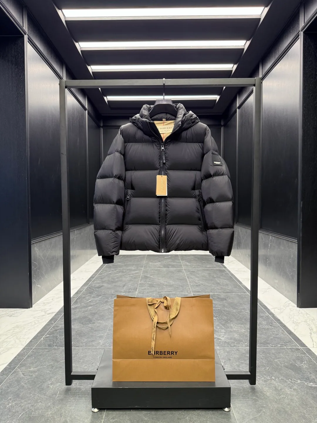 Куртки И Пуховики Женские Burberry 18971782
