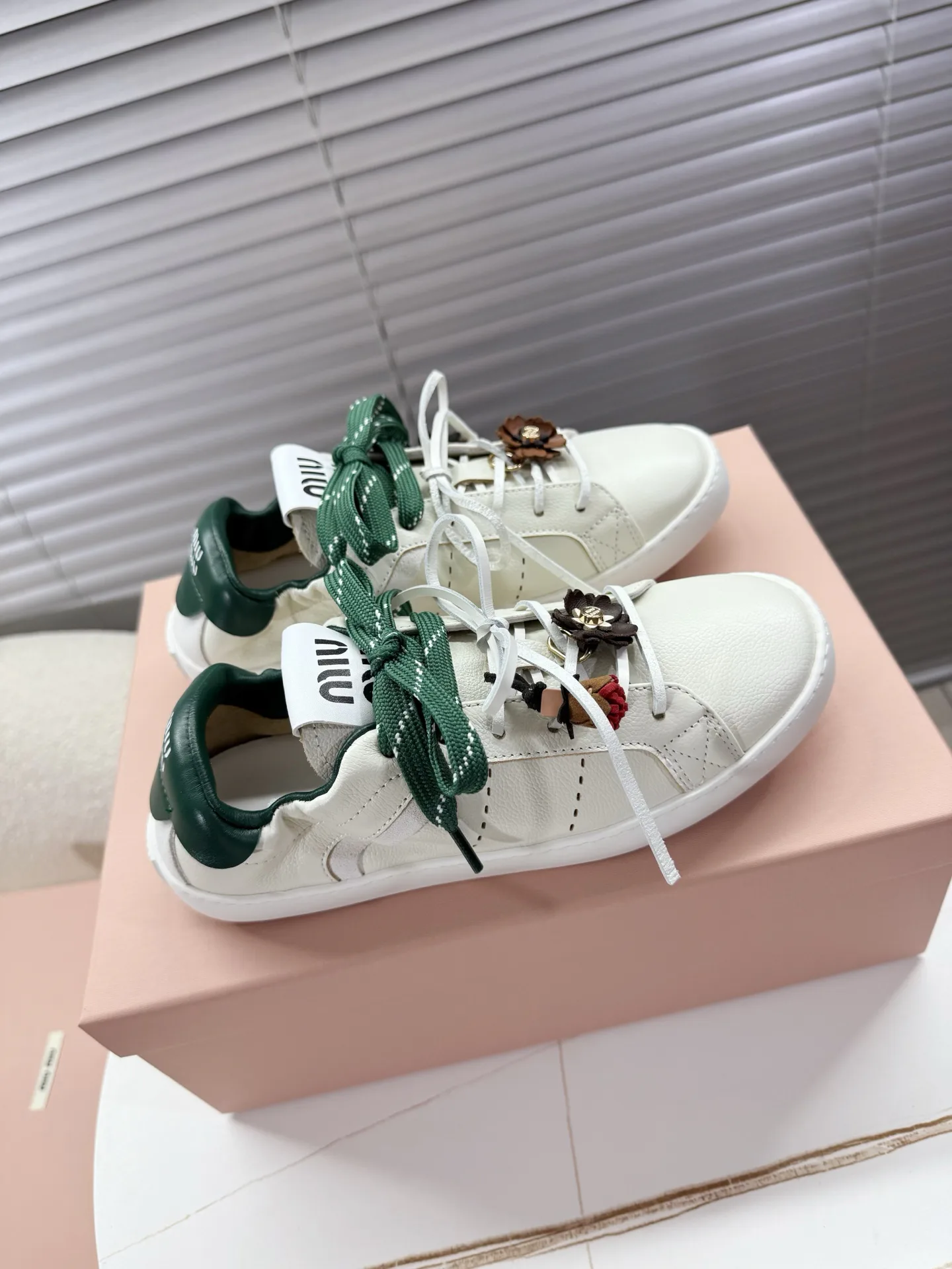 Кроссовки Женские Miu Miu 3742563