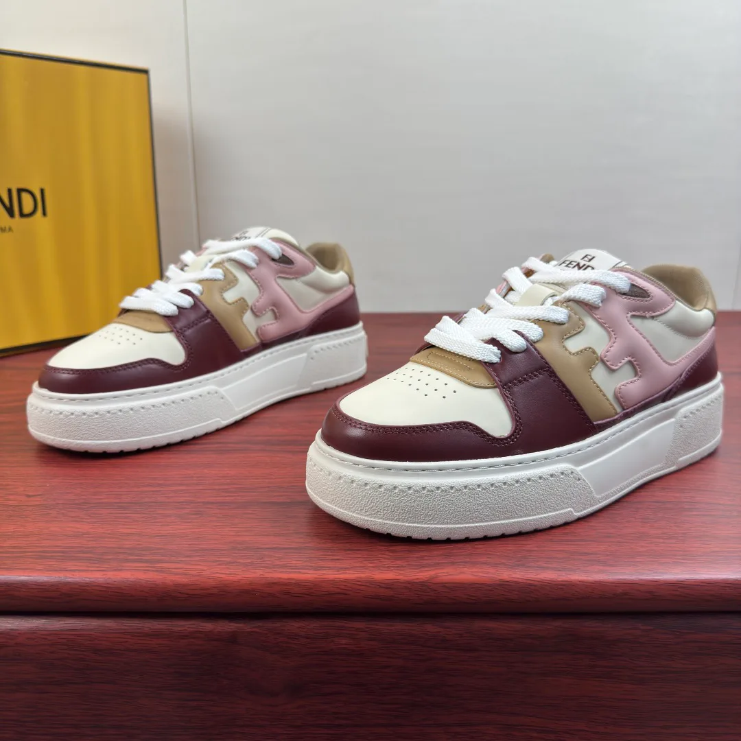 Кроссовки Женские Fendi 18119026