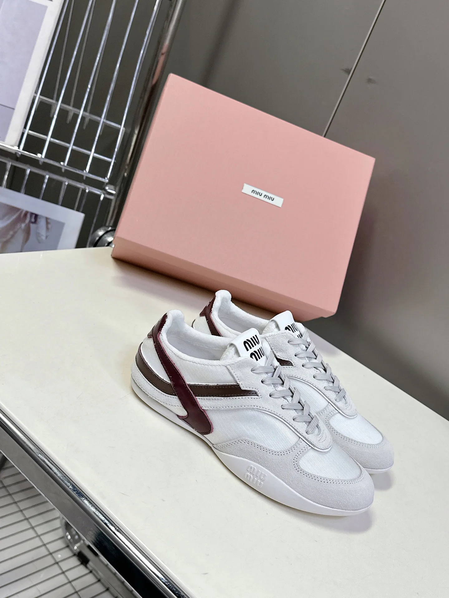 Кроссовки Женские Miu Miu 21699